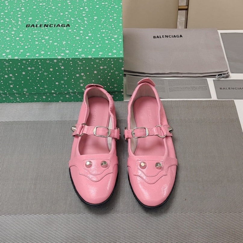 STUDDED MARY JANE FLATS IN SEA PINK SHINY LAMBSKIN - 34