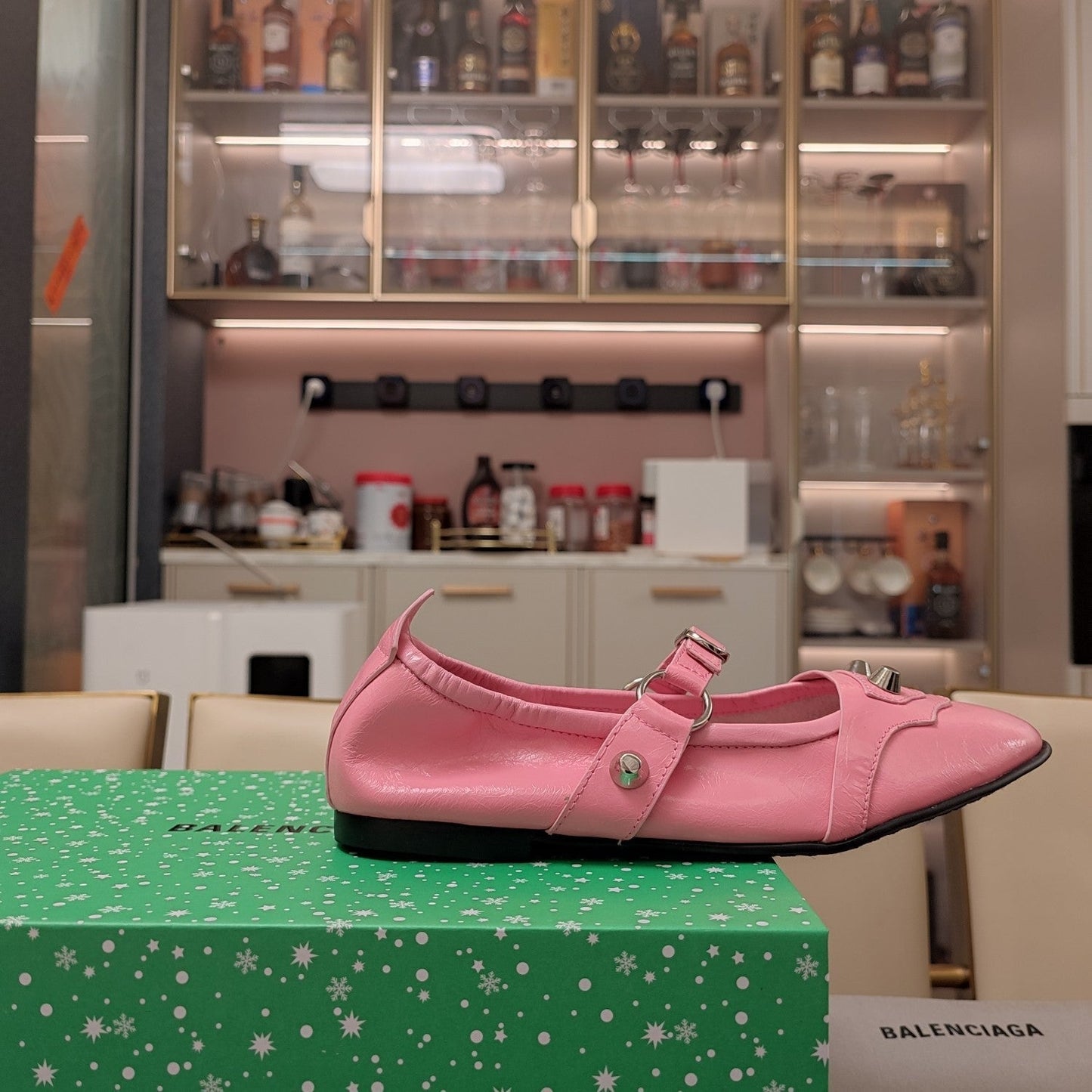 STUDDED MARY JANE FLATS IN SEA PINK SHINY LAMBSKIN - 34