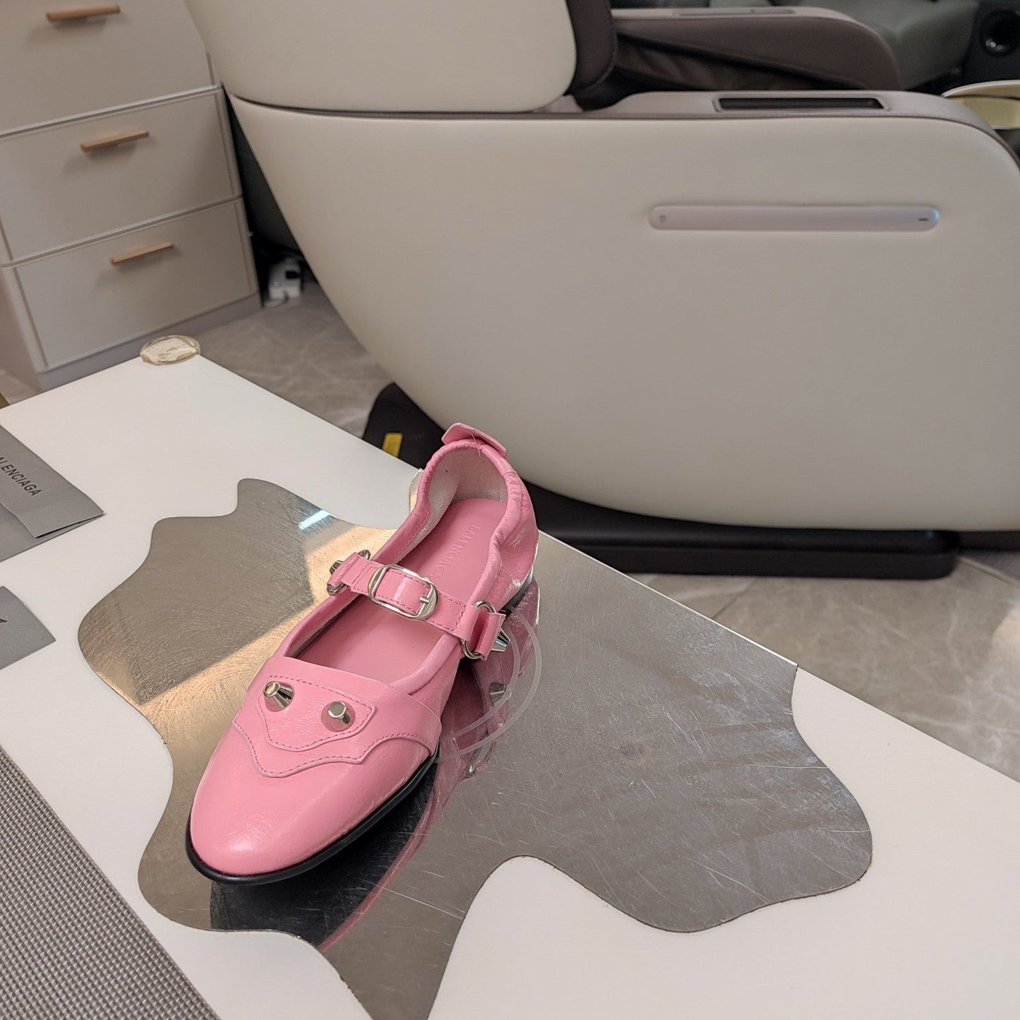 STUDDED MARY JANE FLATS IN SEA PINK SHINY LAMBSKIN - 34