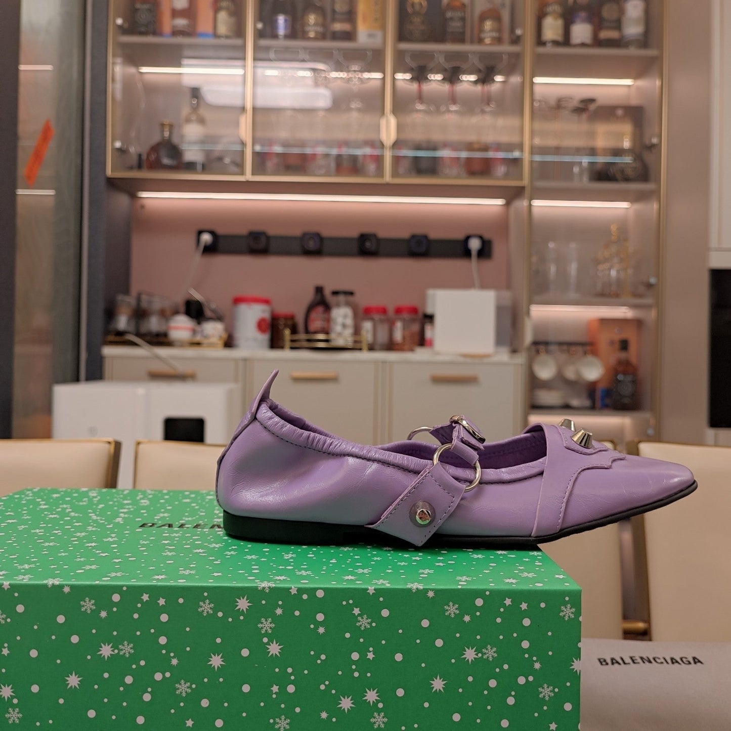 STUDDED MARY JANE FLATS IN LAVENDER SHINY LAMBSKIN - 34