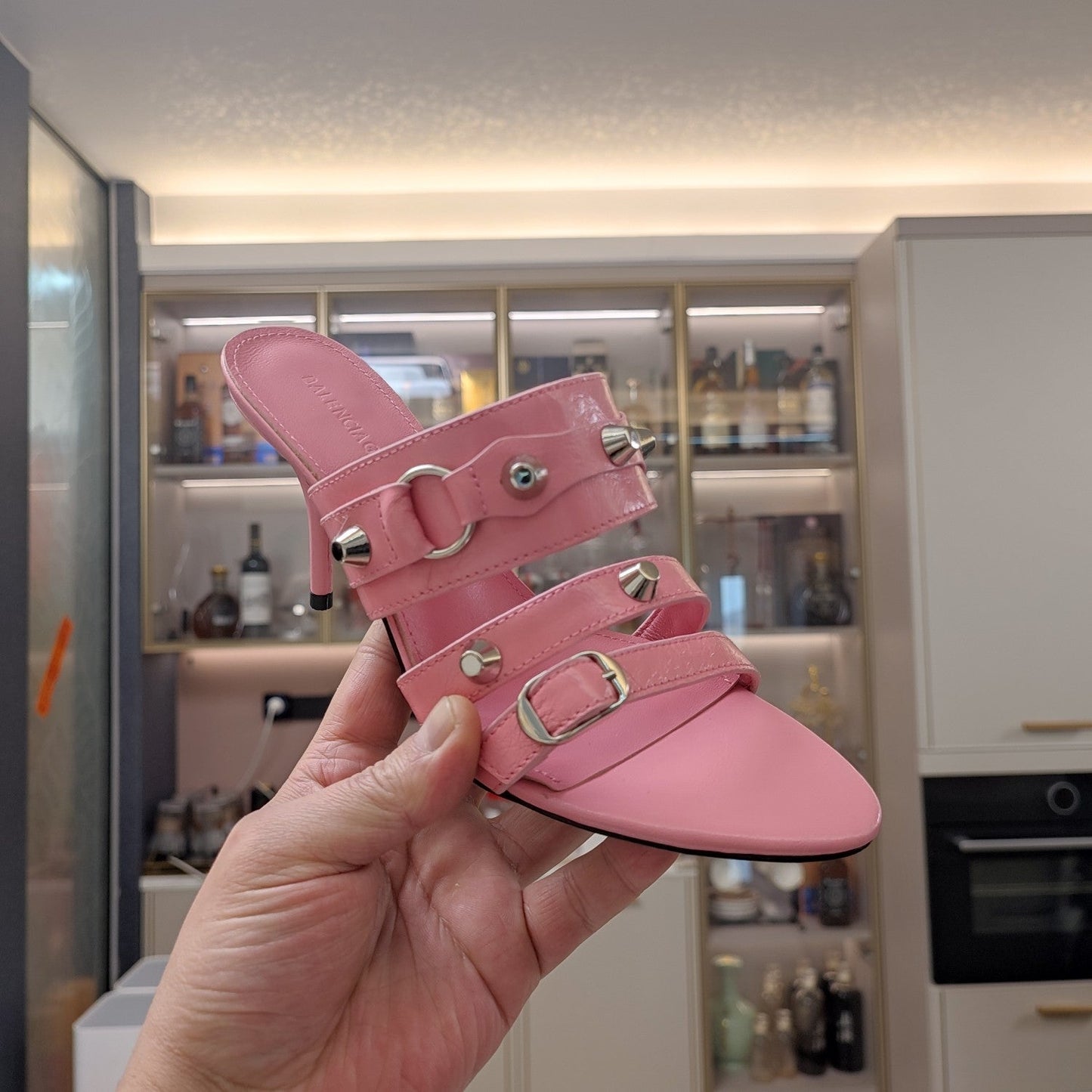 STRAPPY HIGH-HEELED SANDALS IN WEWAK PINK STUDDED WAX-OIL SHEEPSKIN - 34
