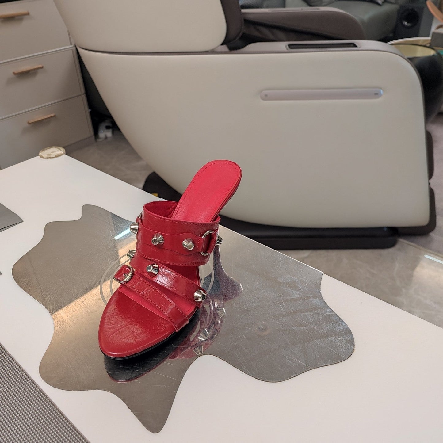STRAPPY HIGH-HEELED SANDALS IN RED STUDDED WAX-OIL SHEEPSKIN - 34
