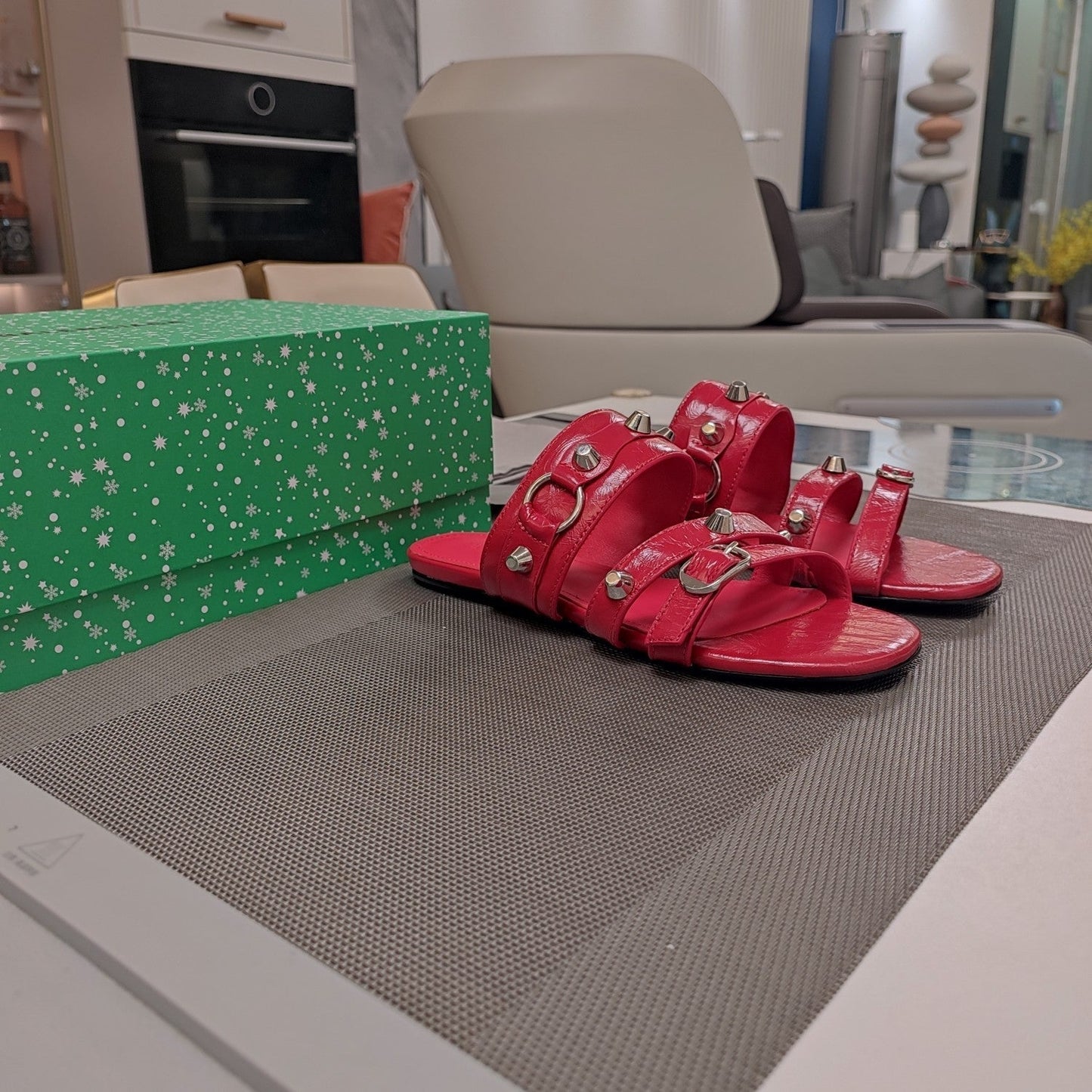 STRAPPY FLAT SANDALS IN RED STUDDED WAX-OIL SHEEPSKIN - 34