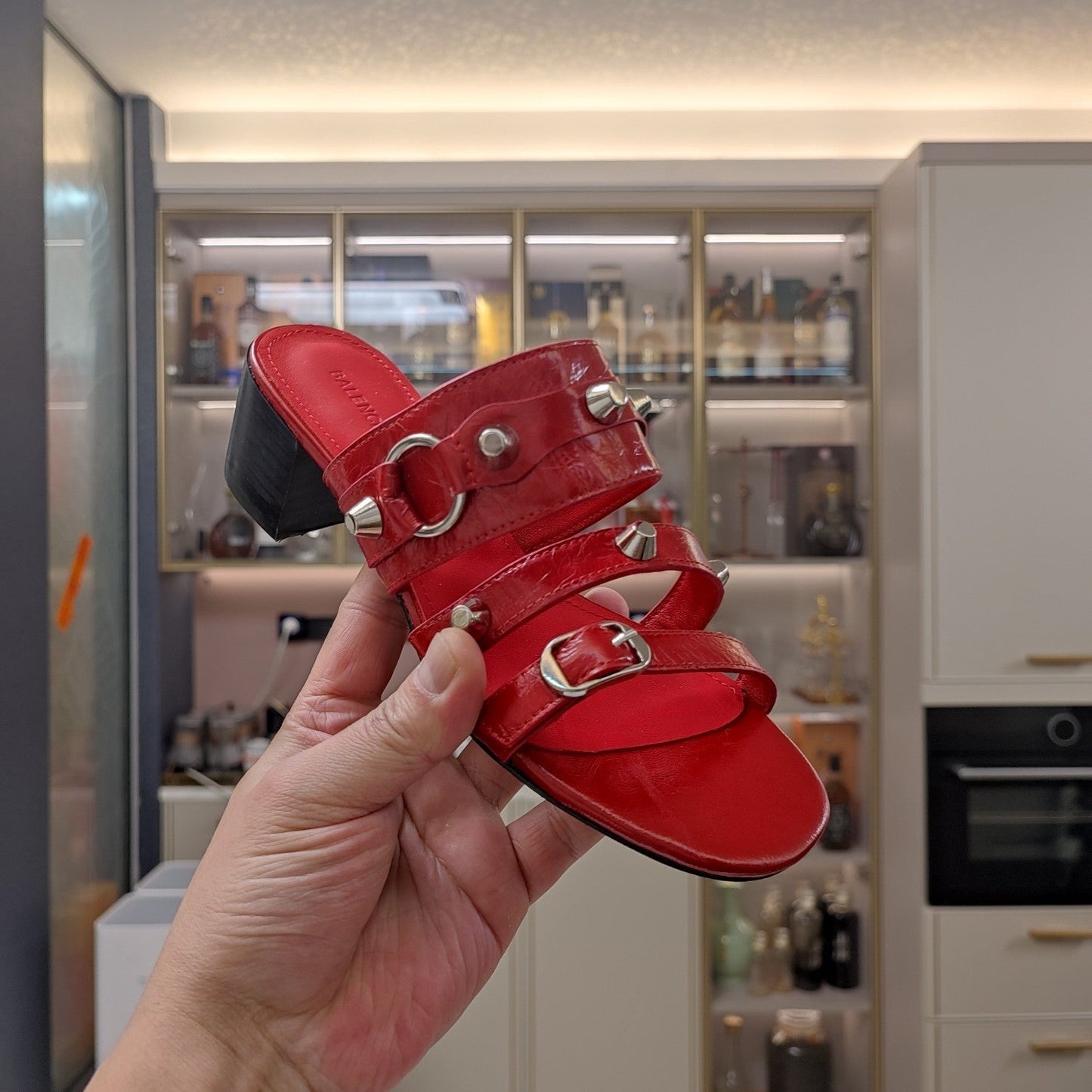 STRAPPY MEDIUM HEELED SANDALS IN RED STUDDED WAX-OIL SHEEPSKIN - 34