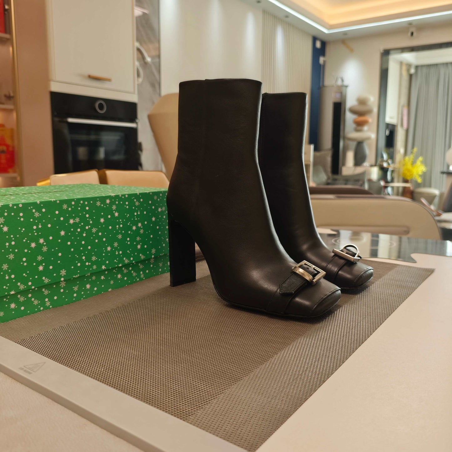 BALENCIAGA 25S BEL AIR BOOTS 115 MM IN BLACK CALFSKIN WITH SILVER HARDWARE - 34