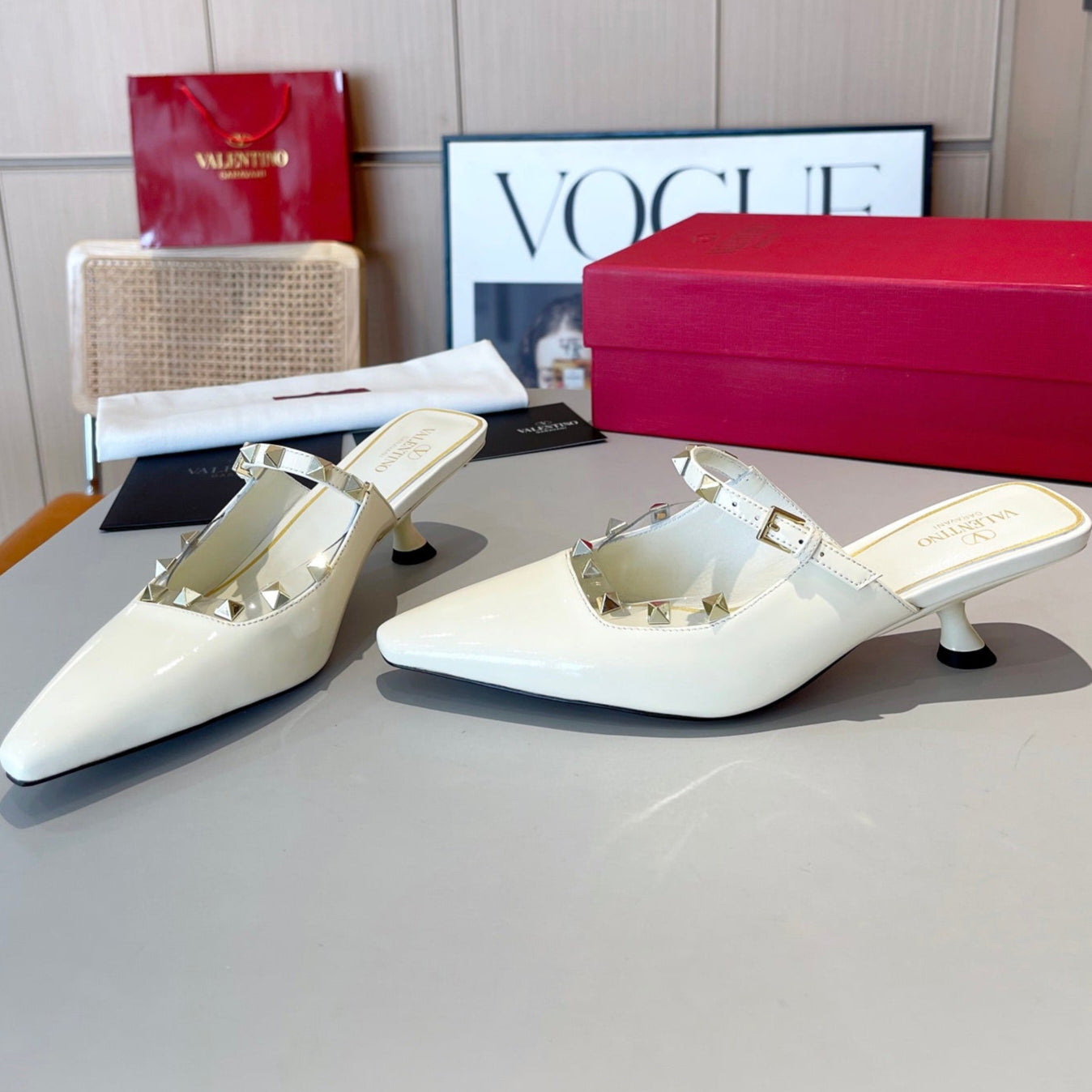 ROCKSTUD CAGED MULES 5 CM IN WHITE CALFSKIN - 34