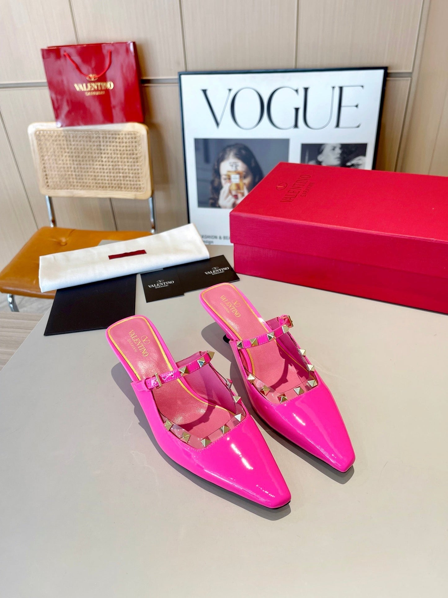 ROCKSTUD CAGED MULES 5 CM IN DEEP PINK CALFSKIN - 34