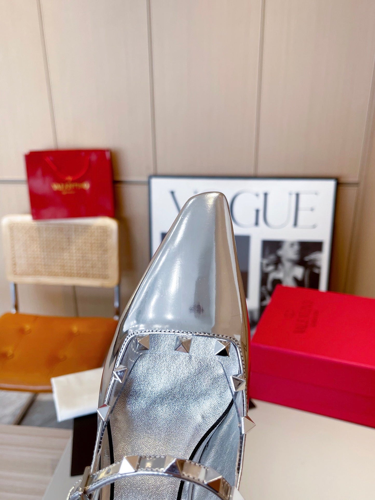 ROCKSTUD CAGED MULES 5 CM IN SILVER CALFSKIN - 34