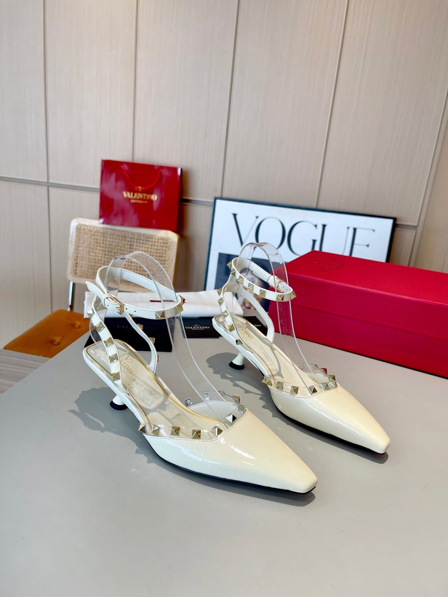 ROCKSTUD CAGED SLINGBACKS 5 CM IN WHITE CALFSKIN - 34