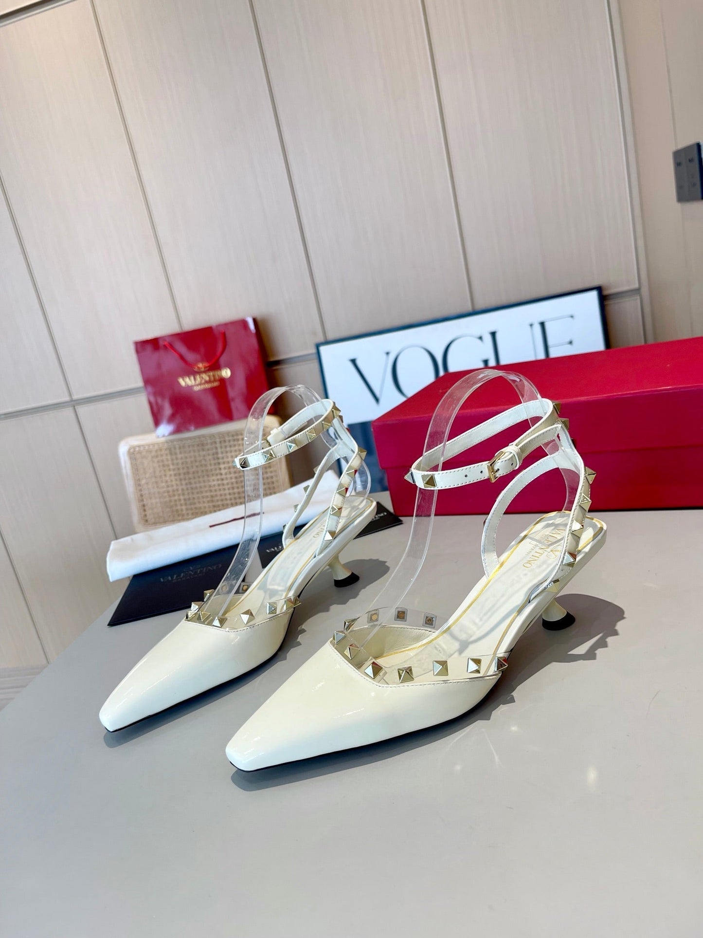 ROCKSTUD CAGED SLINGBACKS 5 CM IN WHITE CALFSKIN - 34