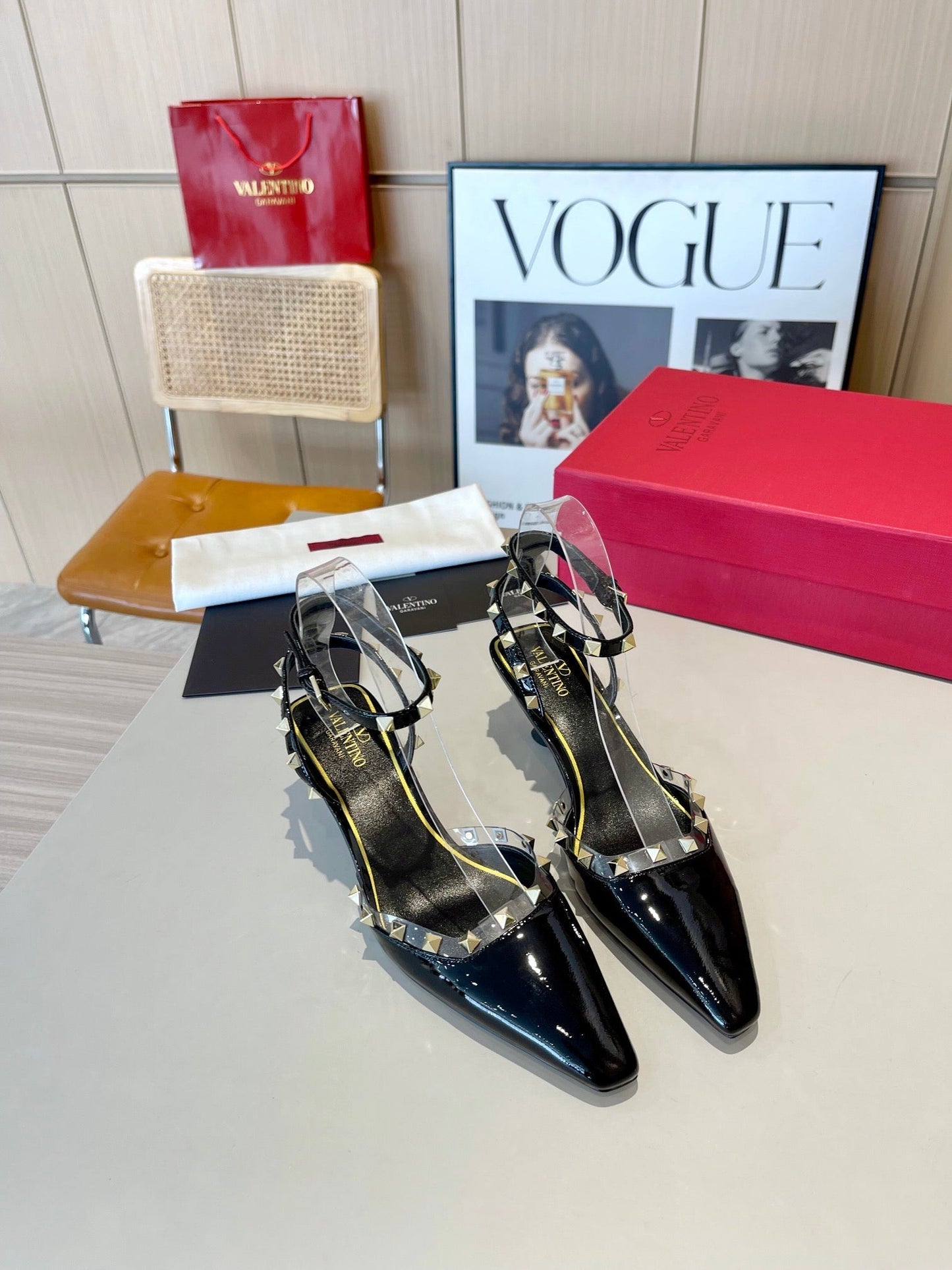 ROCKSTUD CAGED SLINGBACKS 5 CM IN BLACK CALFSKIN - 34