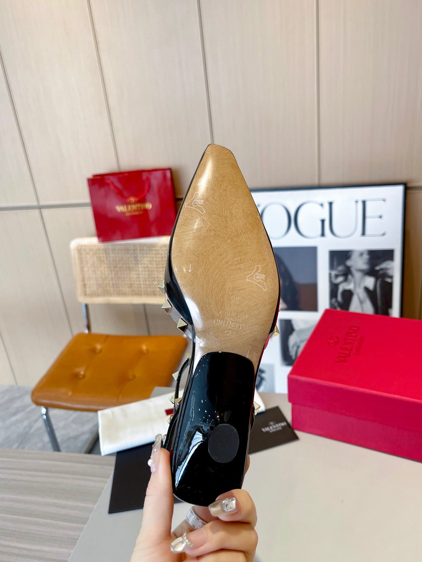 ROCKSTUD CAGED SLINGBACKS 5 CM IN BLACK CALFSKIN - 34