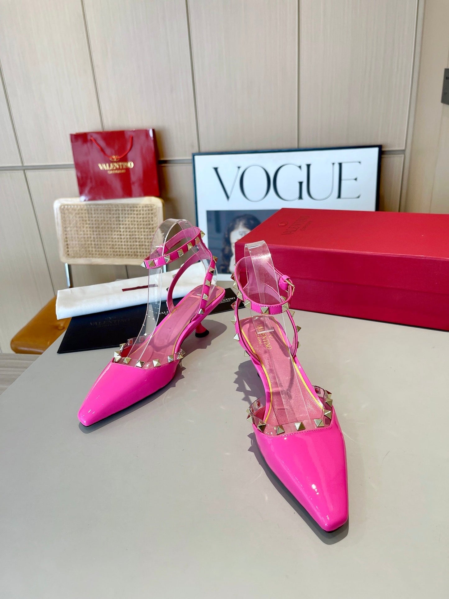 ROCKSTUD CAGED SLINGBACKS 5 CM IN DEEP PINK CALFSKIN - 34