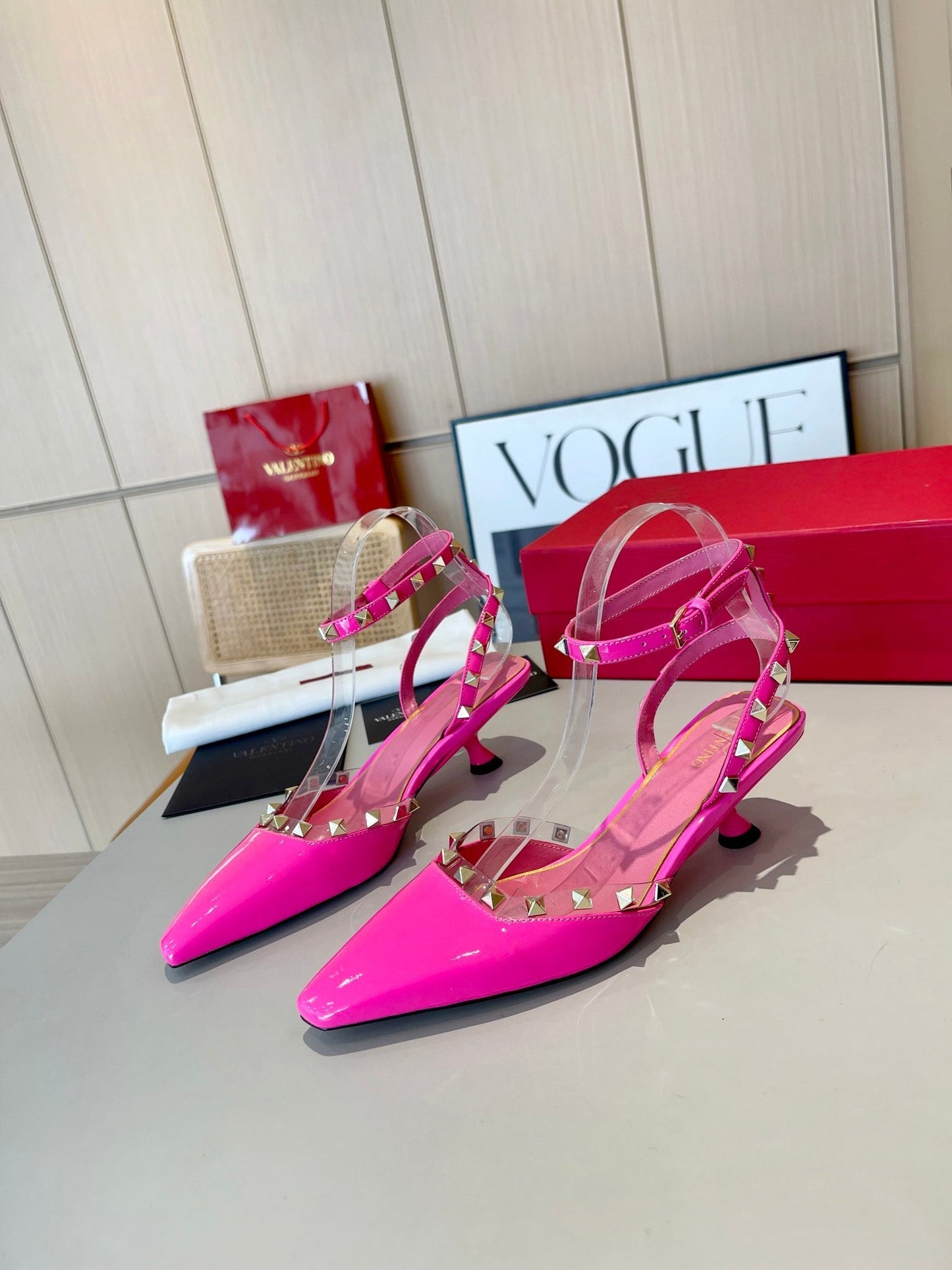 ROCKSTUD CAGED SLINGBACKS 5 CM IN DEEP PINK CALFSKIN - 34
