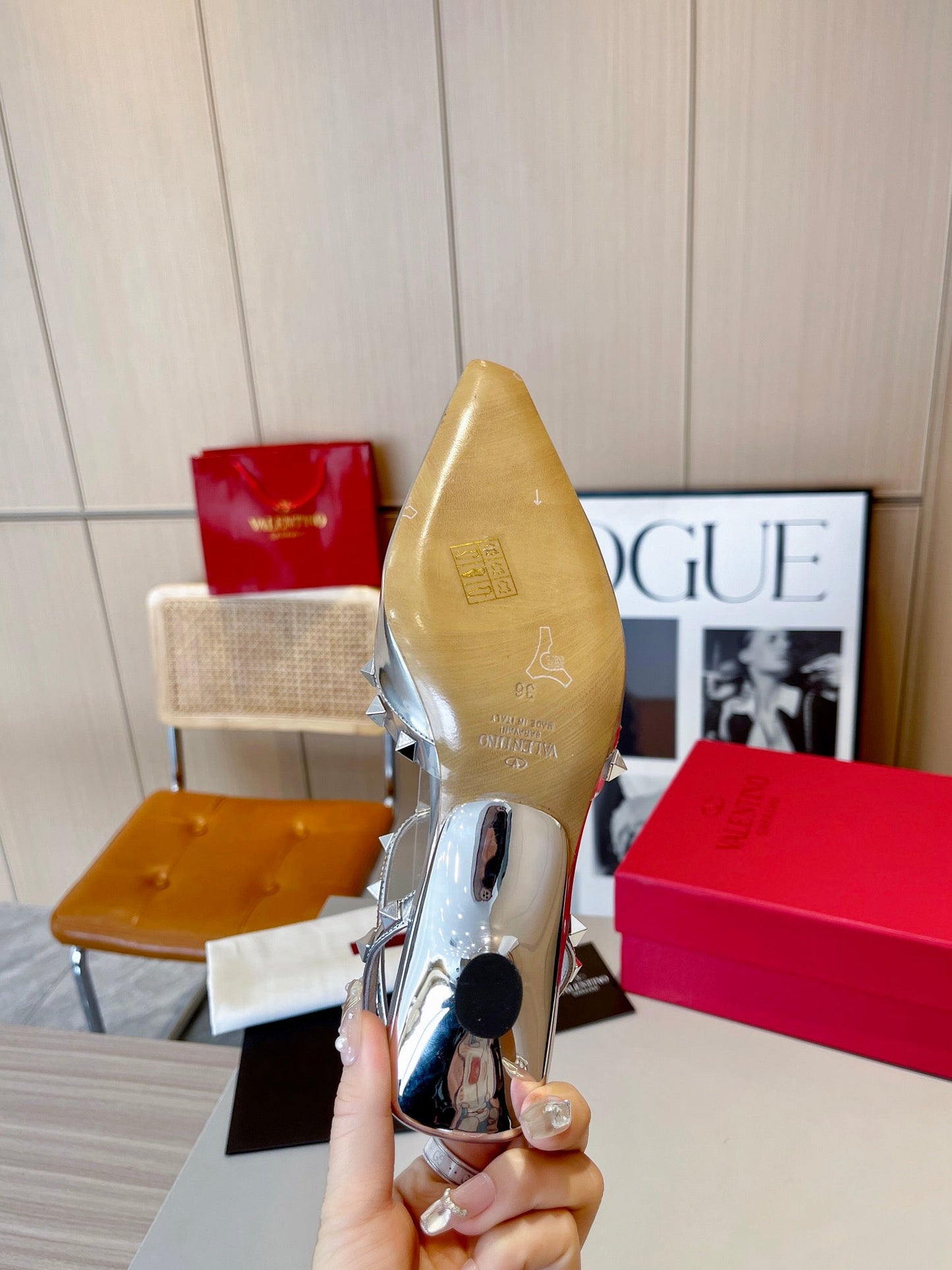 ROCKSTUD CAGED SLINGBACKS 5 CM IN SILVER CALFSKIN - 34