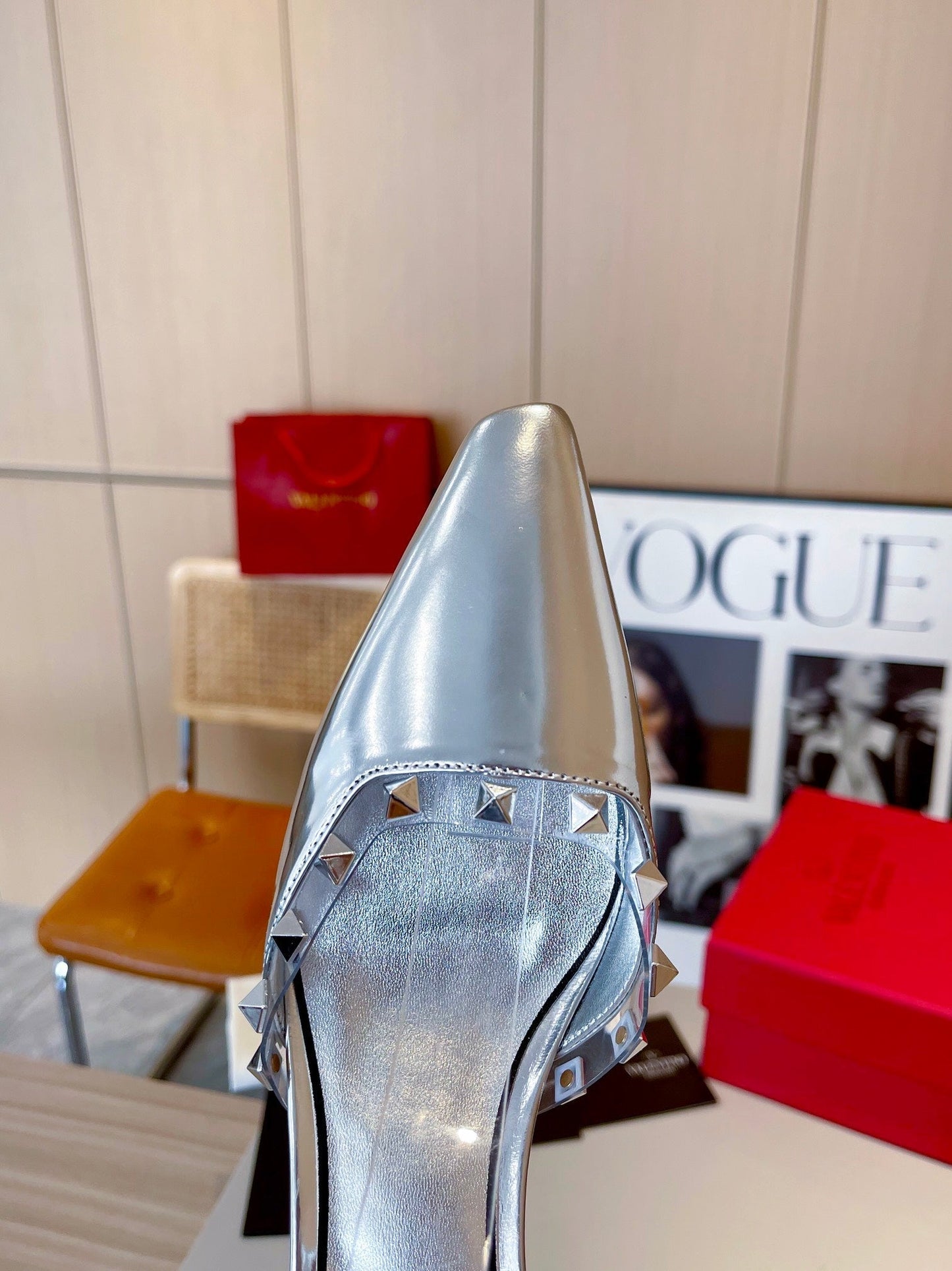 ROCKSTUD CAGED SLINGBACKS 5 CM IN SILVER CALFSKIN - 34