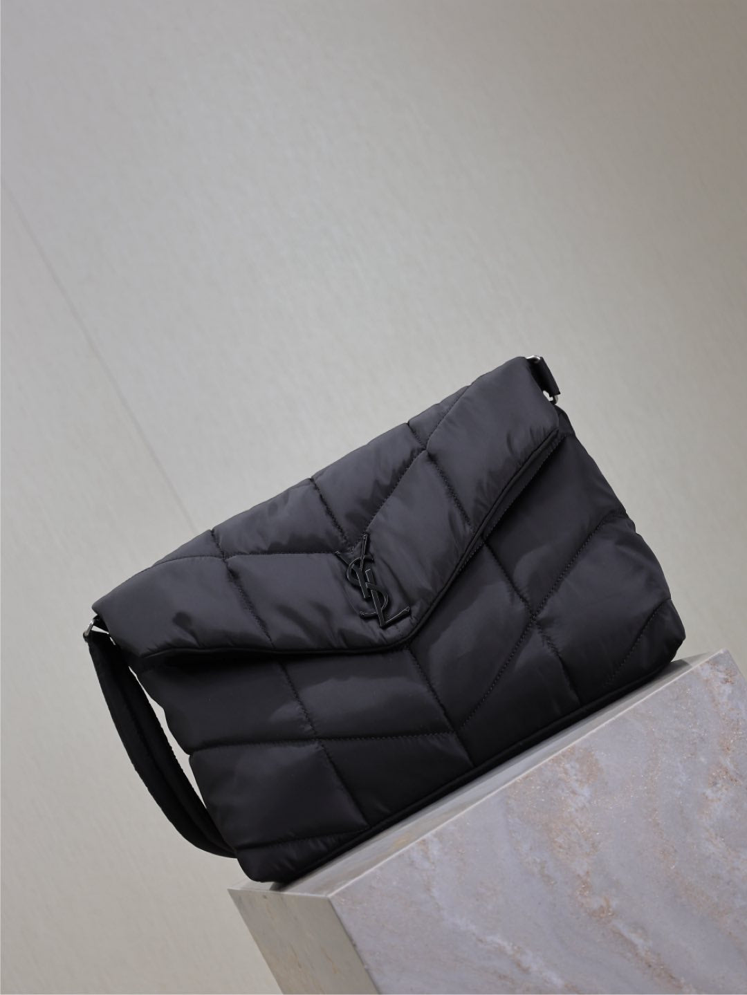 YSL 25S LOULOU PUFFER BAG 34 IN BLACK NYLON SILVER HARDWRE
