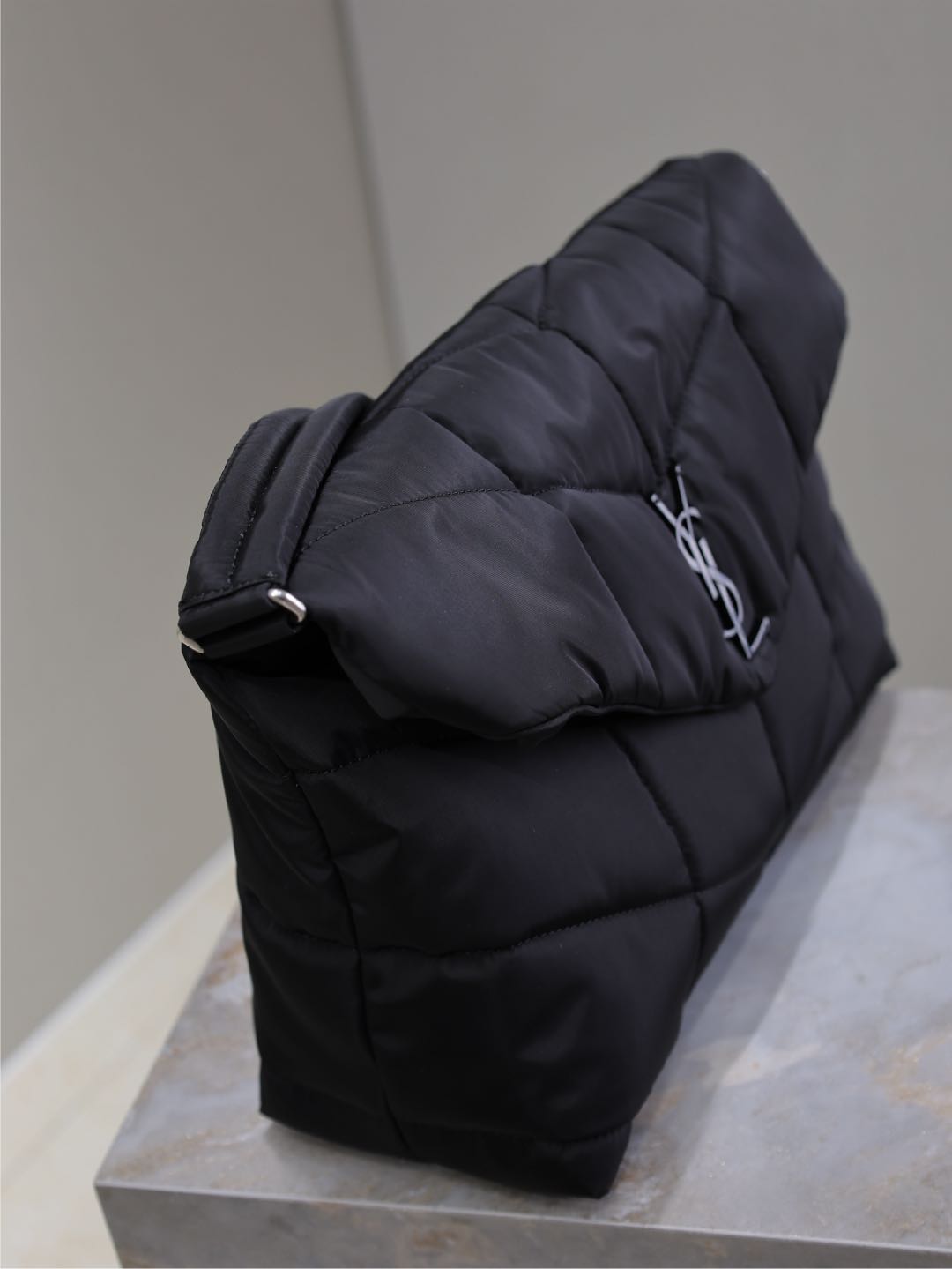 YSL 25S LOULOU PUFFER BAG 34 IN BLACK NYLON SILVER HARDWRE