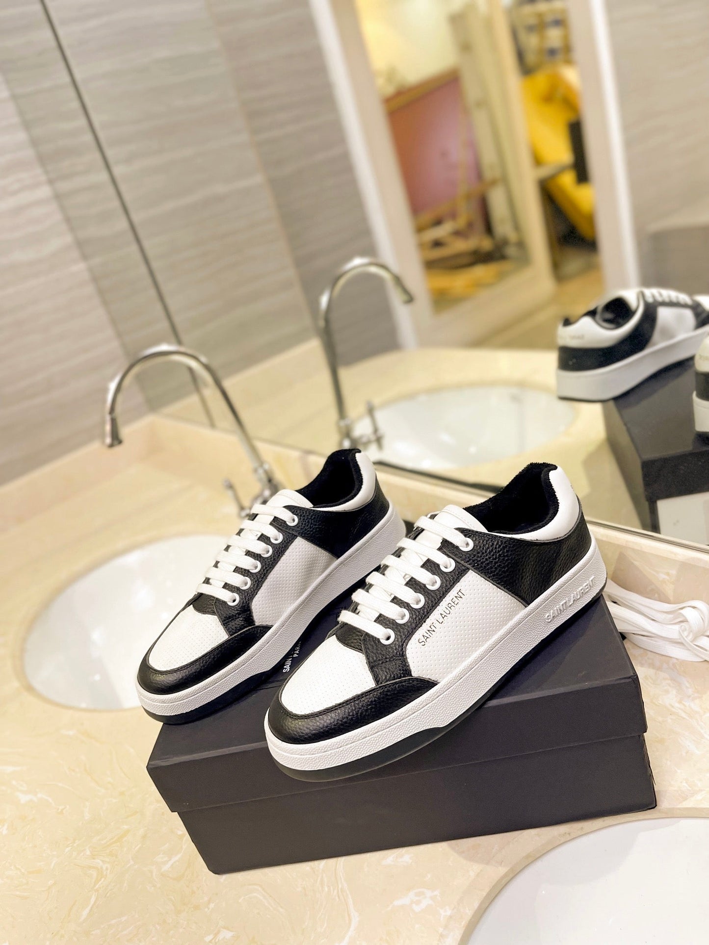 SL SL/61 SNEAKERS WHITE-BLACK CALFSKIN - 35