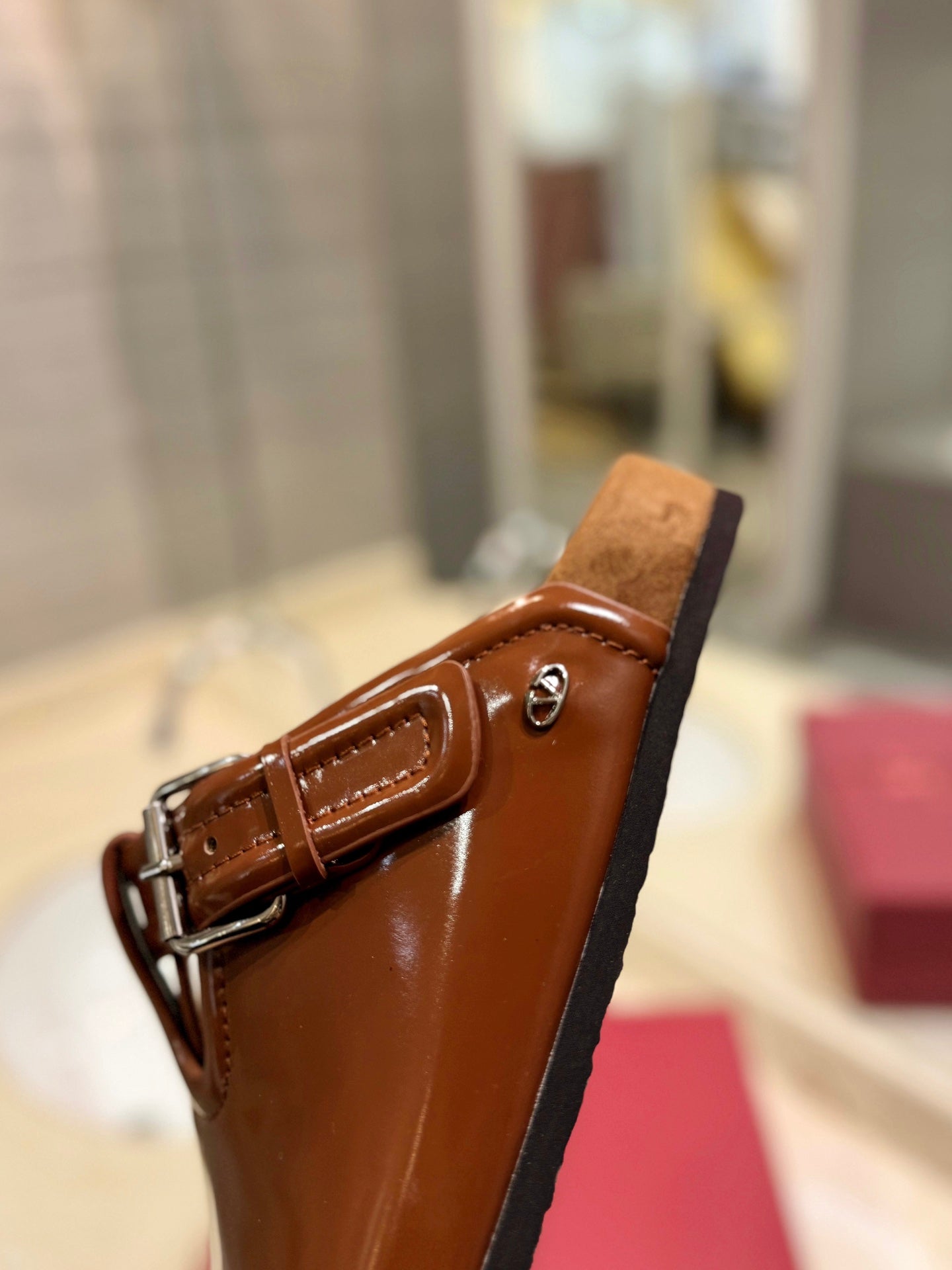 FUSSFRIEND BRONZE BROWN PATENT CALFSKIN LEATHER SABOT - 35