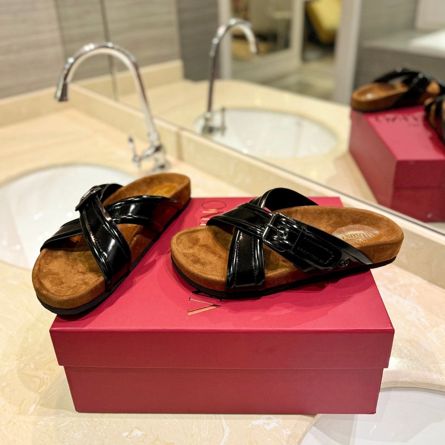 CROSSOVER - STRAP BLACK CALFSKIN SLIDE - 35