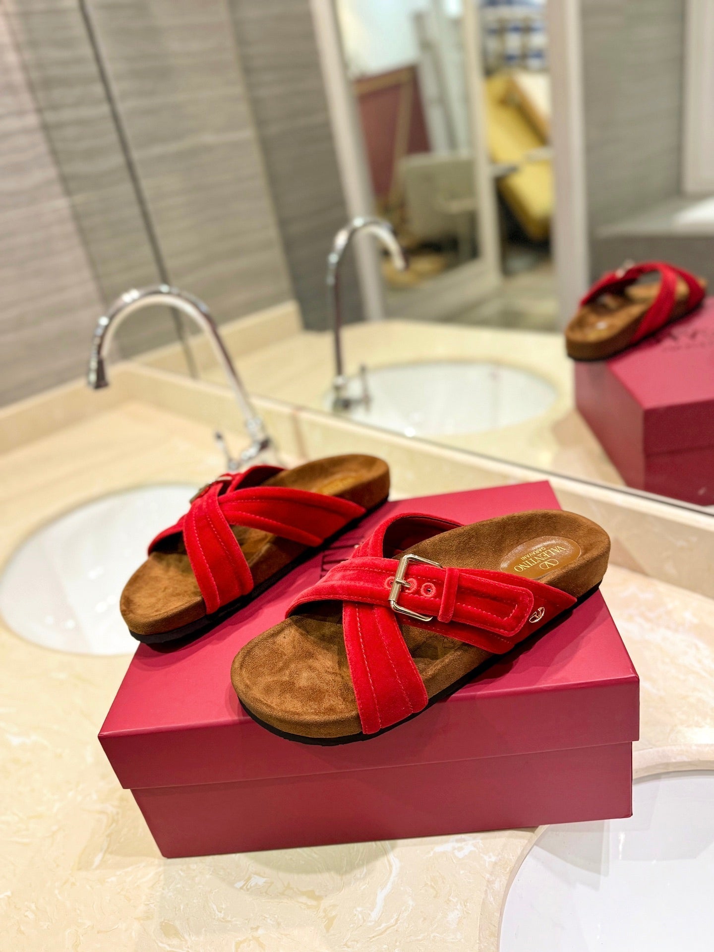 FUSSFRIEND CHERRY RED SILK VELVET SLIDE SANDALS - 35