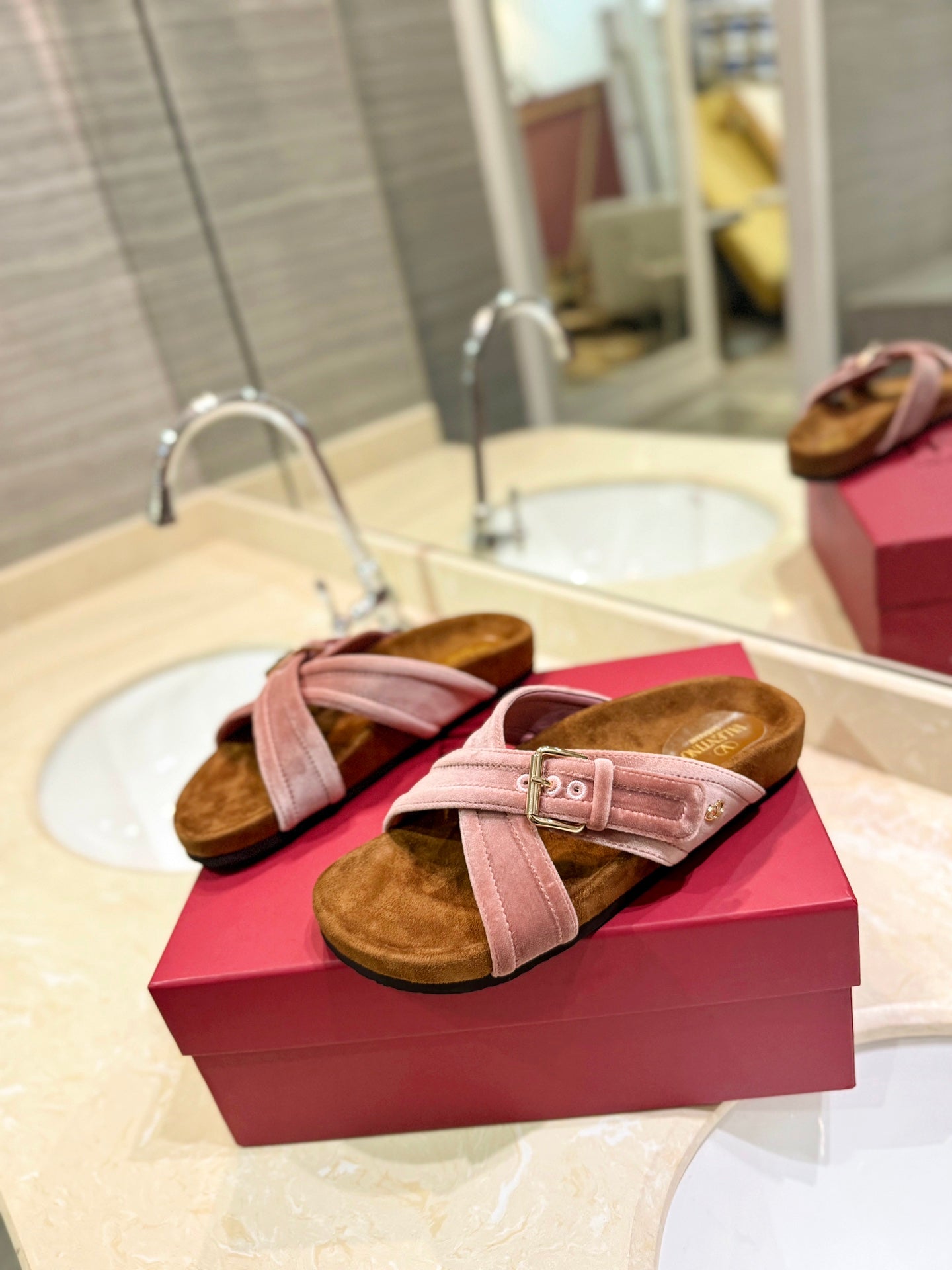 FUSSFRIEND CREPE PINK SILK VELVET SLIDE SANDALS - 35
