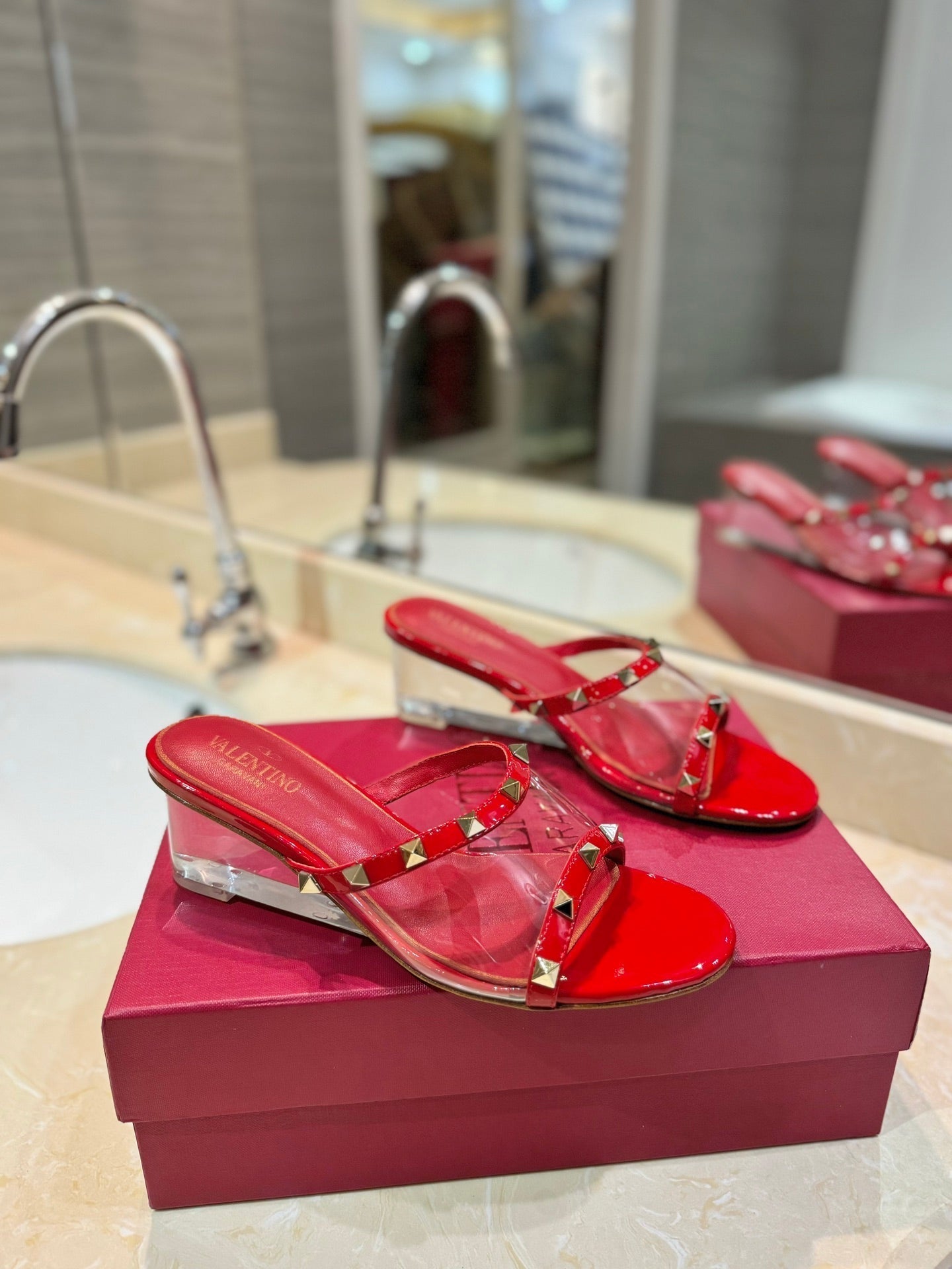 ROCKSTUD MULE SANDALS IN CHERRY RED CALFSKIN AND TRANSPARENT PVC FILM - 34