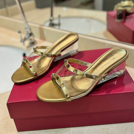 ROCKSTUD MULE SANDALS IN GOLD CALFSKIN AND TRANSPARENT PVC FILM - 34