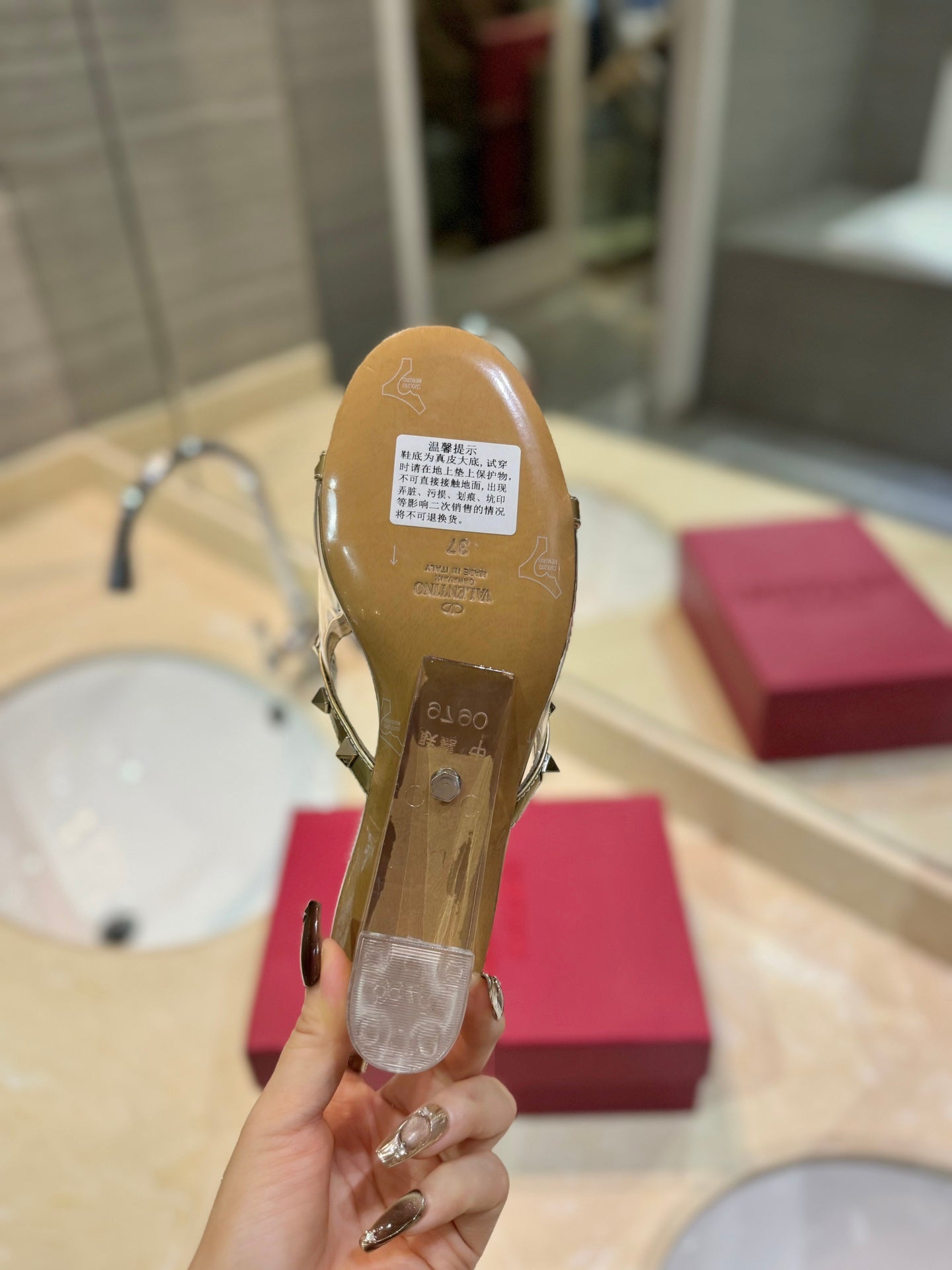 ROCKSTUD MULE SANDALS IN GOLD CALFSKIN AND TRANSPARENT PVC FILM - 34