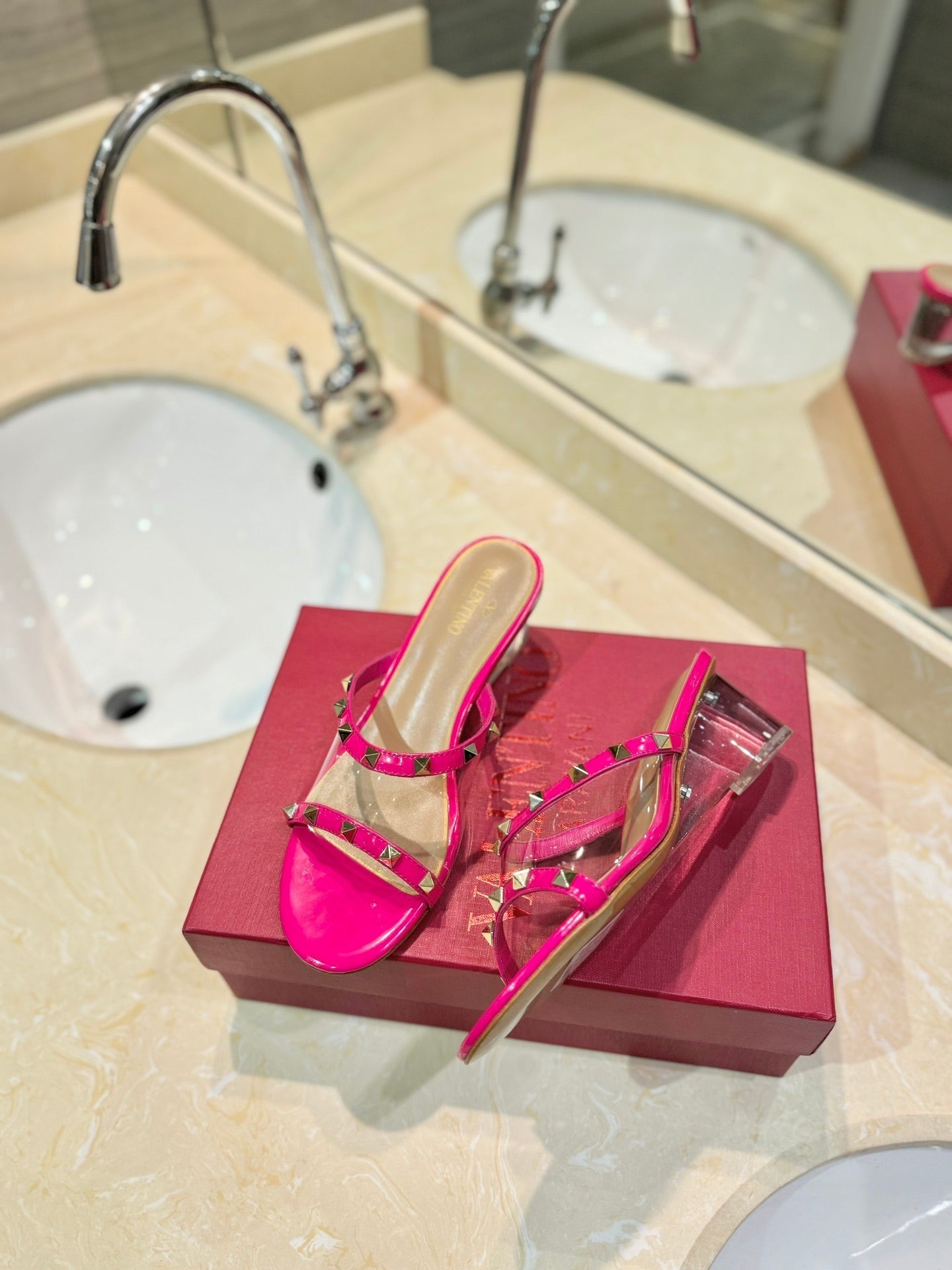 ROCKSTUD MULE SANDALS IN BRIGHT PINK CALFSKIN AND TRANSPARENT PVC FILM - 34