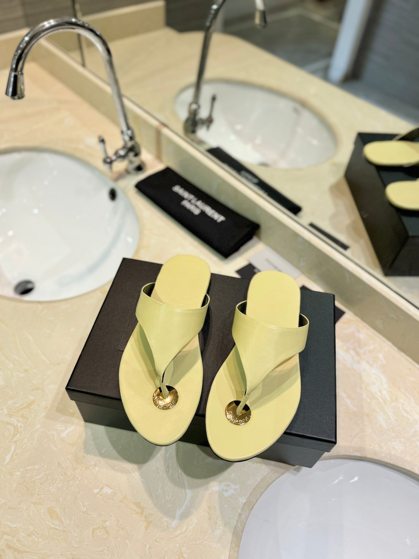 SL KOUROS THONG SANDALS PASTEL YELLOW CALFSKIN - 35