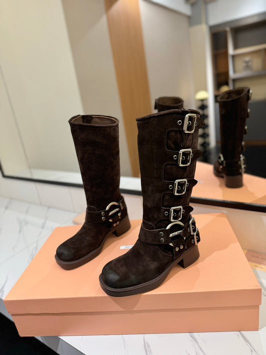 THICK-SOLED BUCKLE BOOTS IN BLACK SUEDE - 35