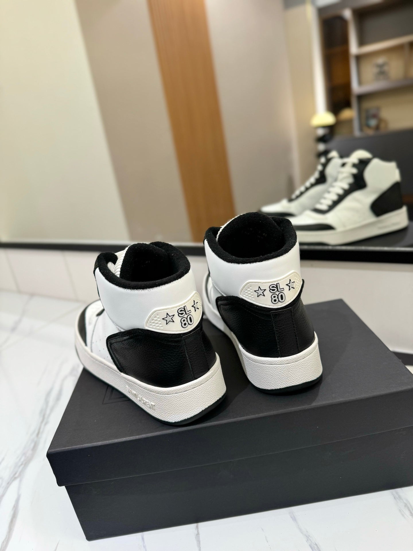 MID-TOP SNEAKERS IN WHITE MIX BLACK PERFORATED LAMBSKIN - 35