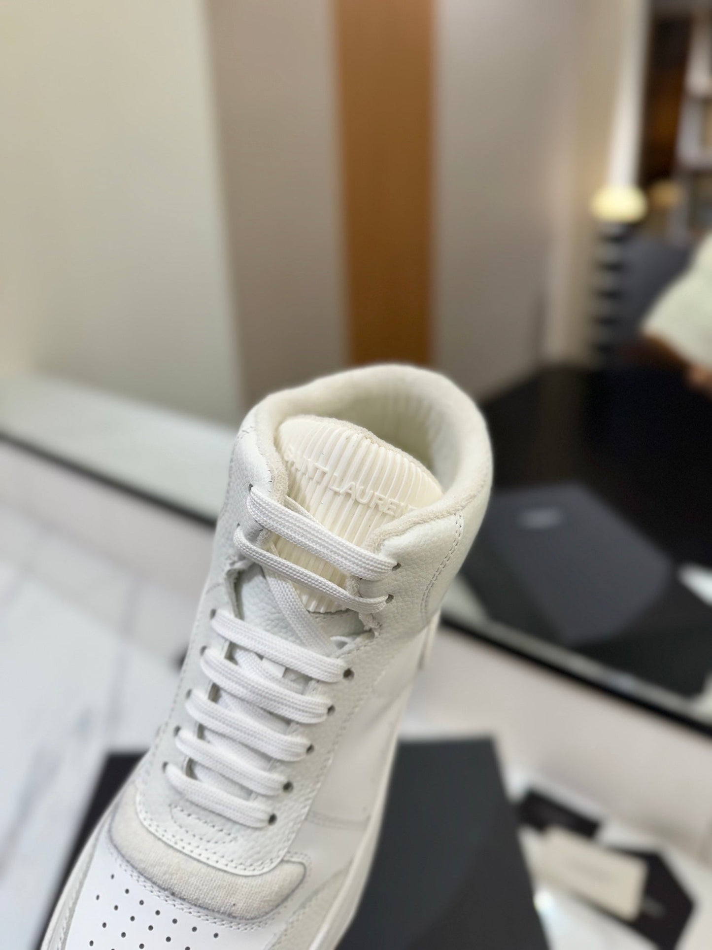 MID-TOP SNEAKERS IN WHITE PERFORATED LAMBSKIN - 35