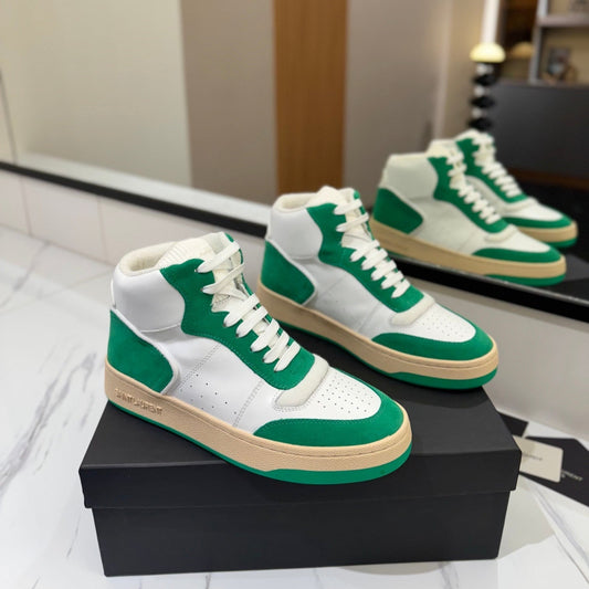 MID-TOP SNEAKERS IN WHITE PERFORATED LAMBSKIN AND GREEN SUEDE - 35