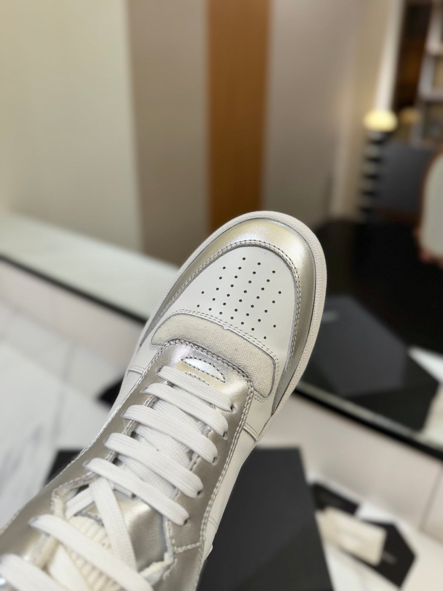 MID-TOP SNEAKERS IN SILVER MIX WHITE LAMBSKIN - 35