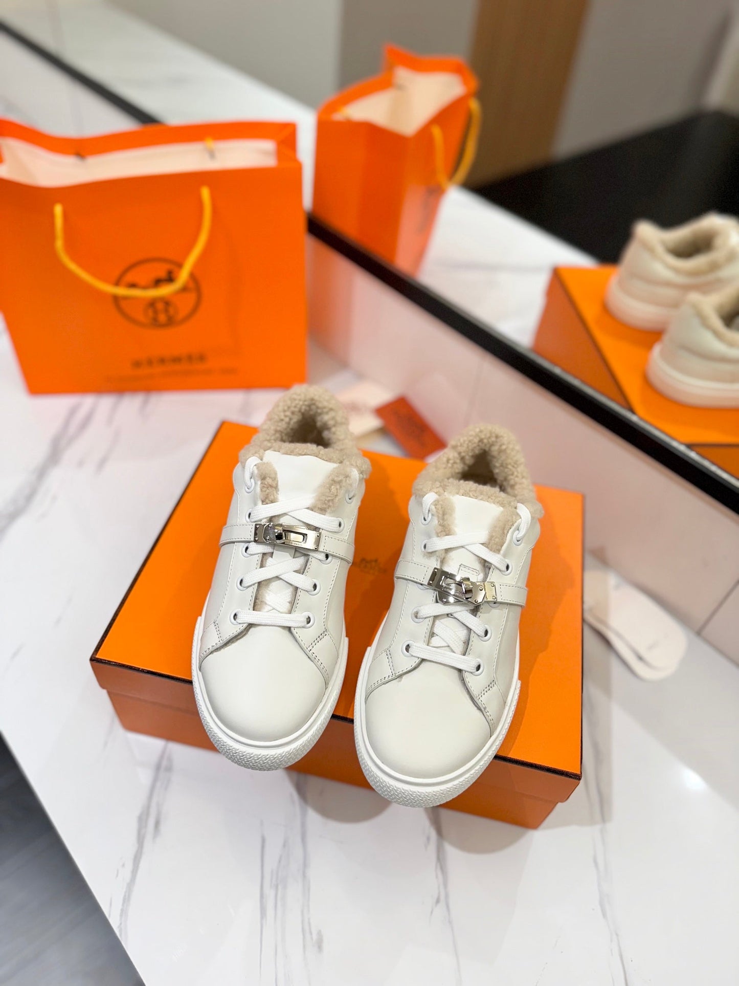 DAY SNEAKER IN WHITE CALFSKIN AND FLEECE LINING - 35