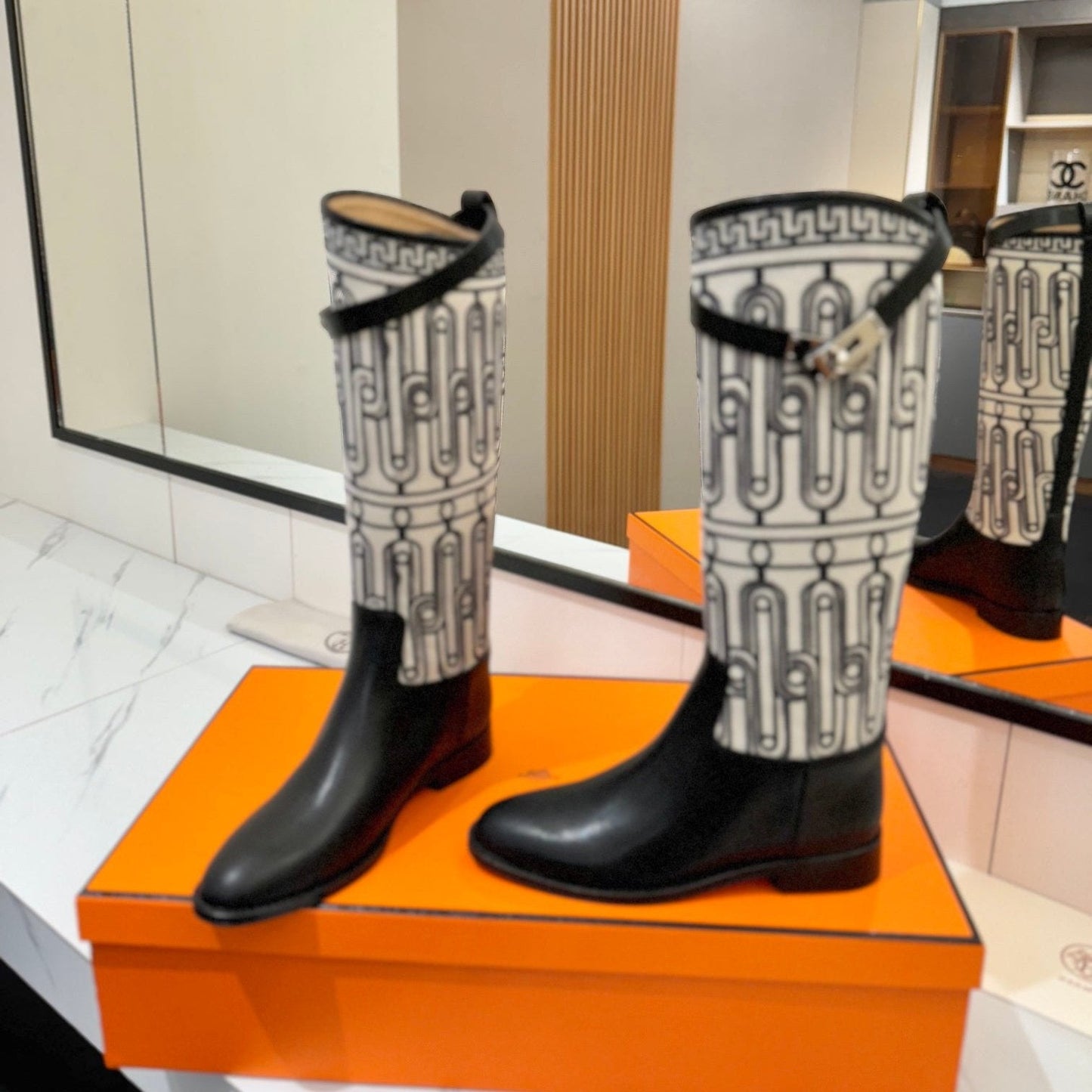 JUMPING BOOT 2 CM IN BLACK CALFSKIN AND BLACK MIX WHITE FABRIC - 34