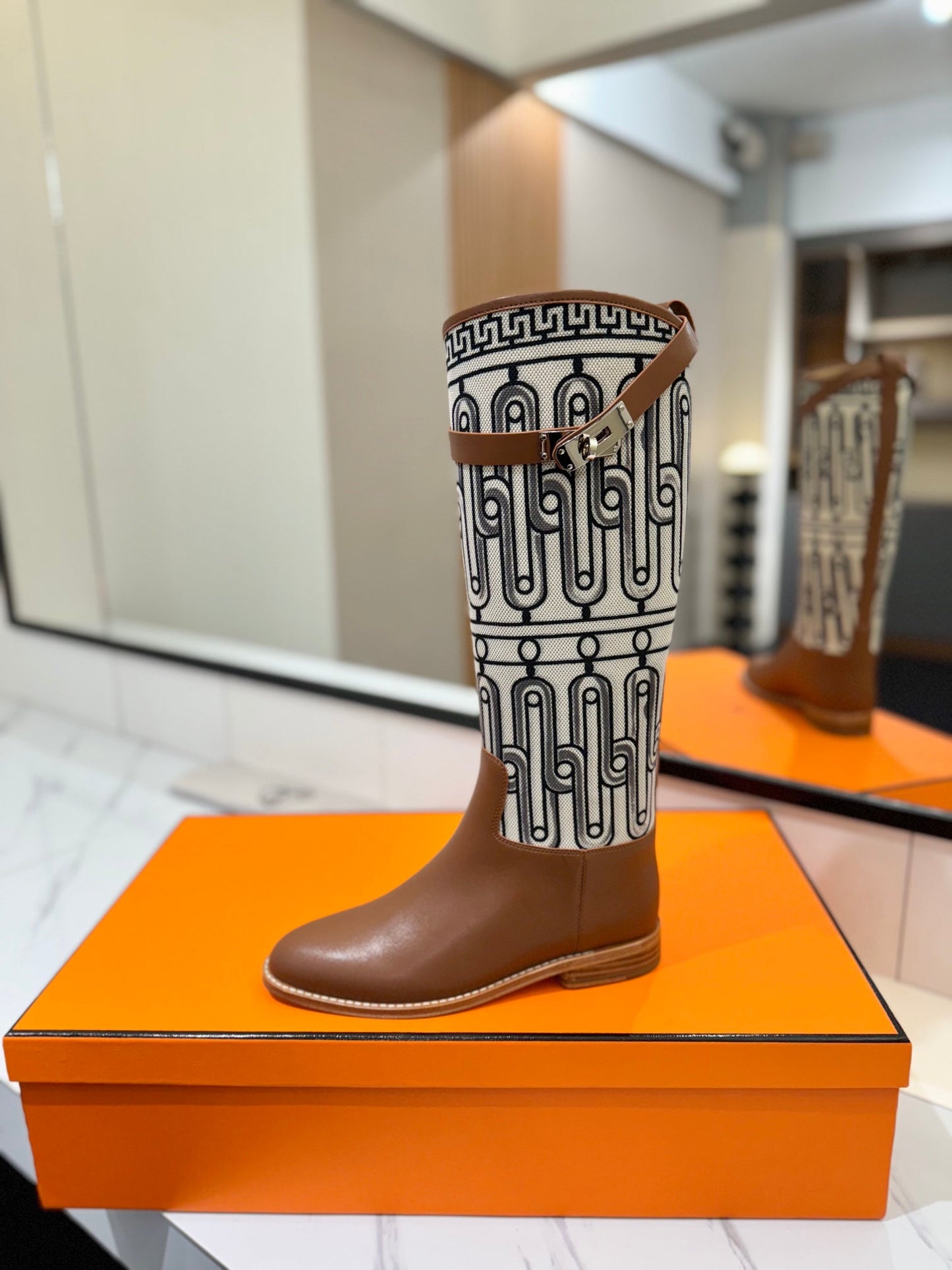 JUMPING BOOT 2 CM IN BRONZE BROWN CALFSKIN AND BLACK MIX WHITE FABRIC - 34