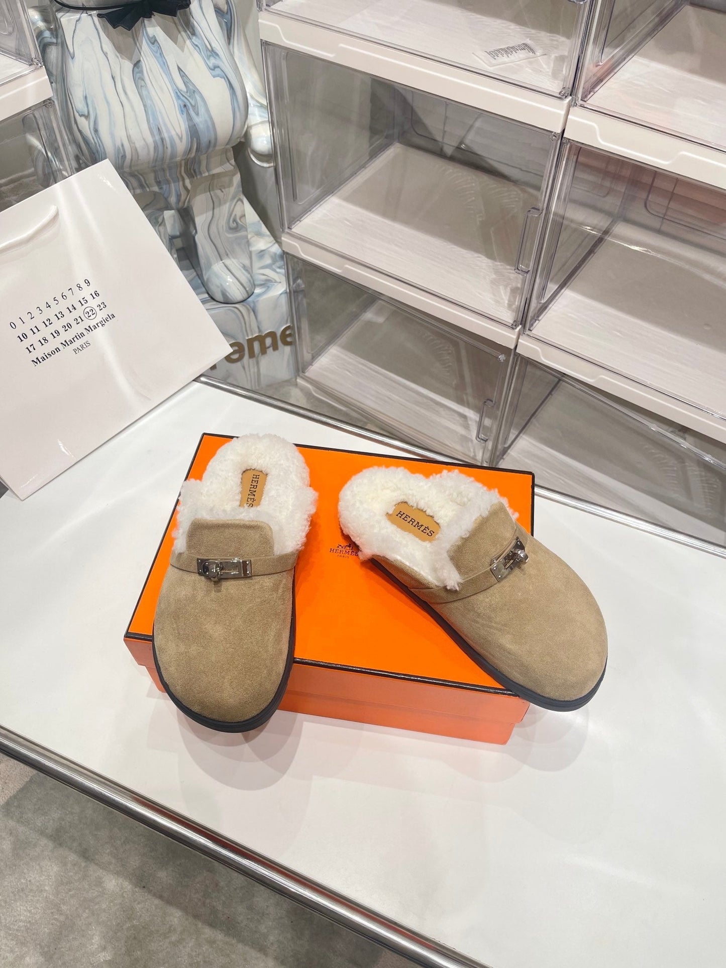 SLIP-ON MULE IN TORTILLA BROWN SUEDE AND SHEARLING LINING - 35