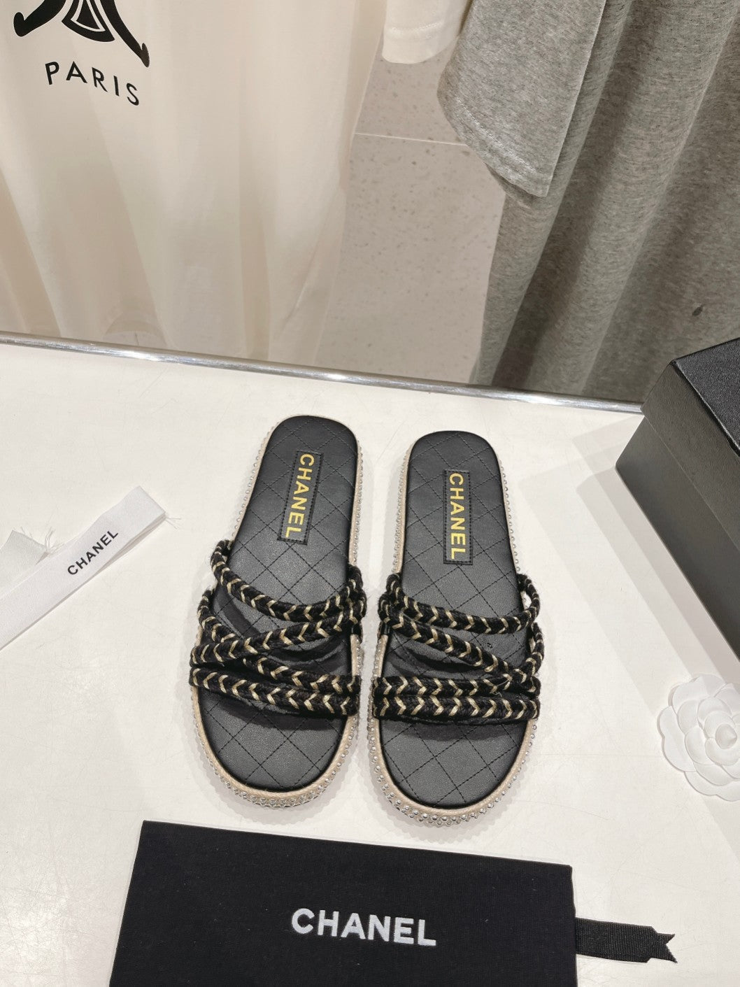 WOVEN STRAP SLIPPERS IN BLACK LAMBSKIN - 35