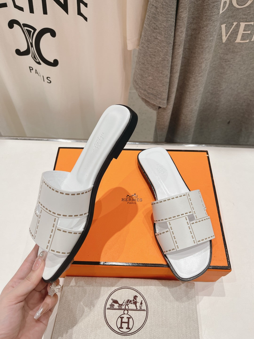 Idioma Sandal White Calfskin - 35