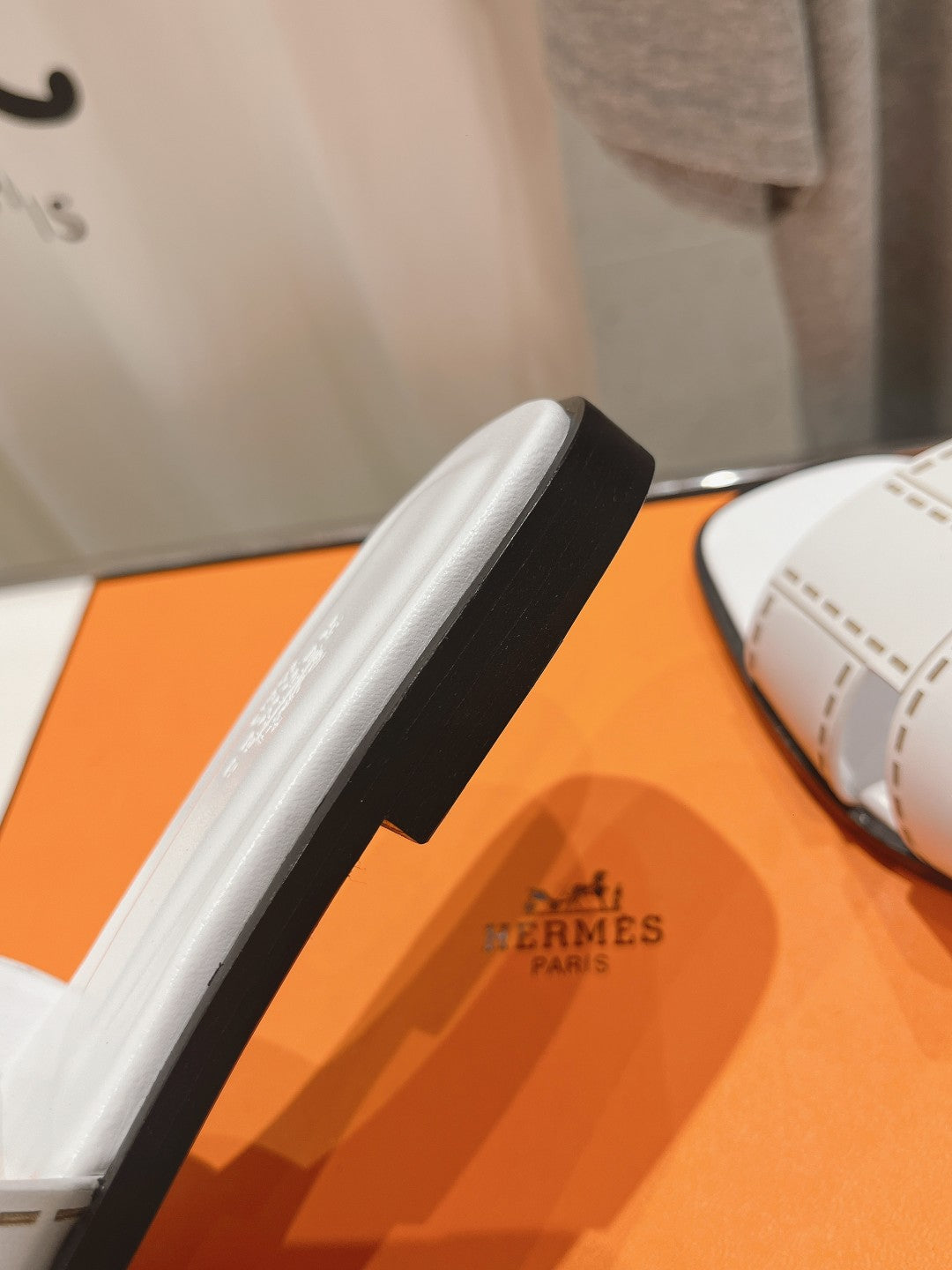 Idioma Sandal White Calfskin - 35