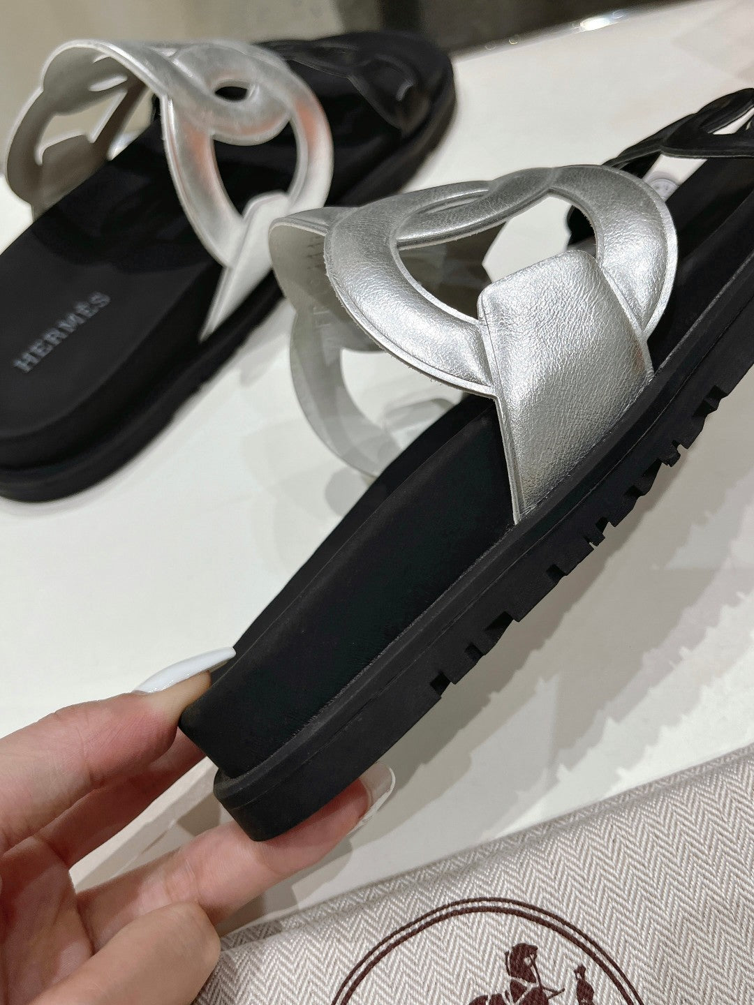 EXTRA SANDAL PASTEL BLACK MIX SILVER CALFSKIN - 35