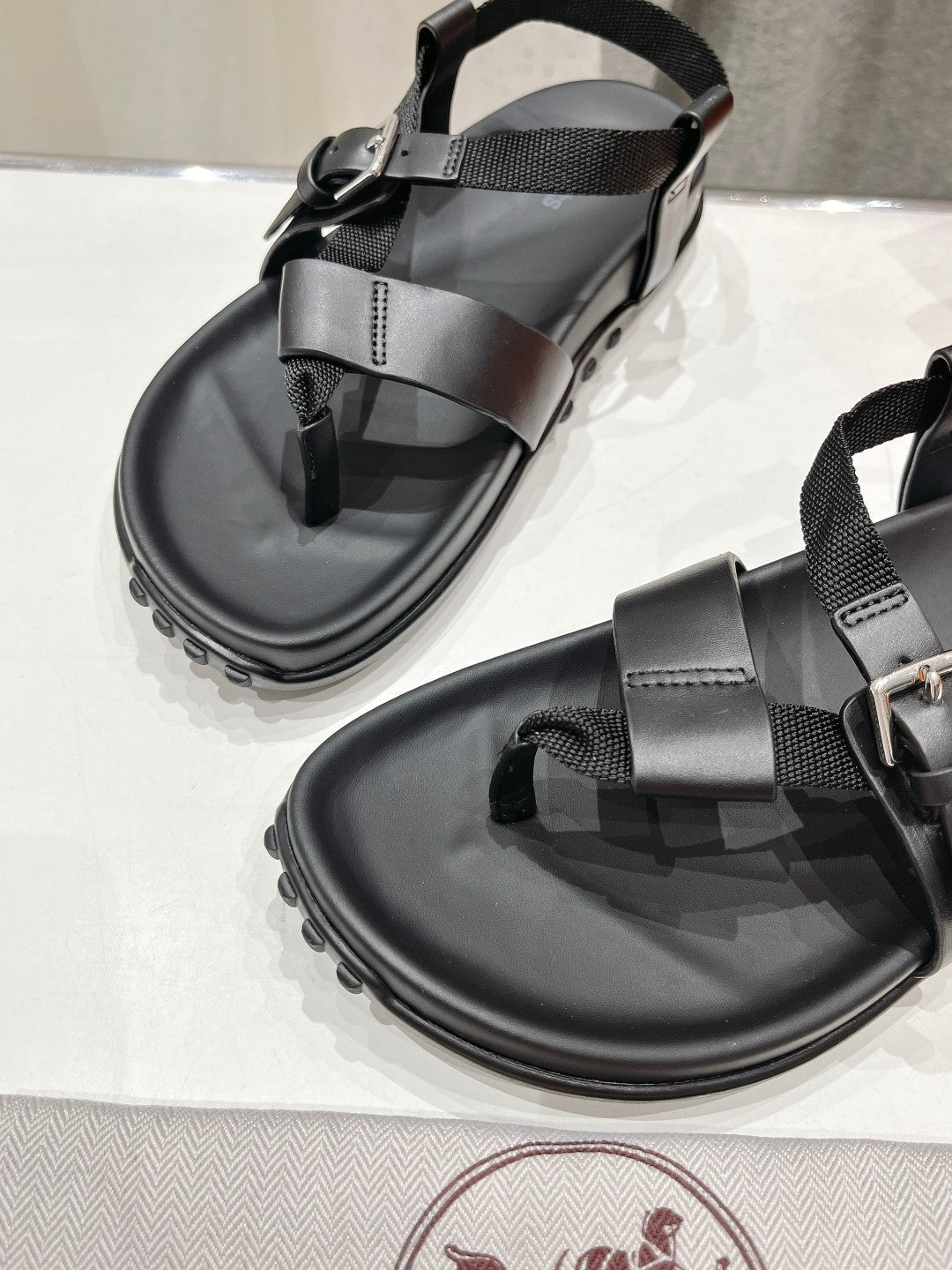 SANDAL BRAIDED 30 BLACK CALFSKIN - 35