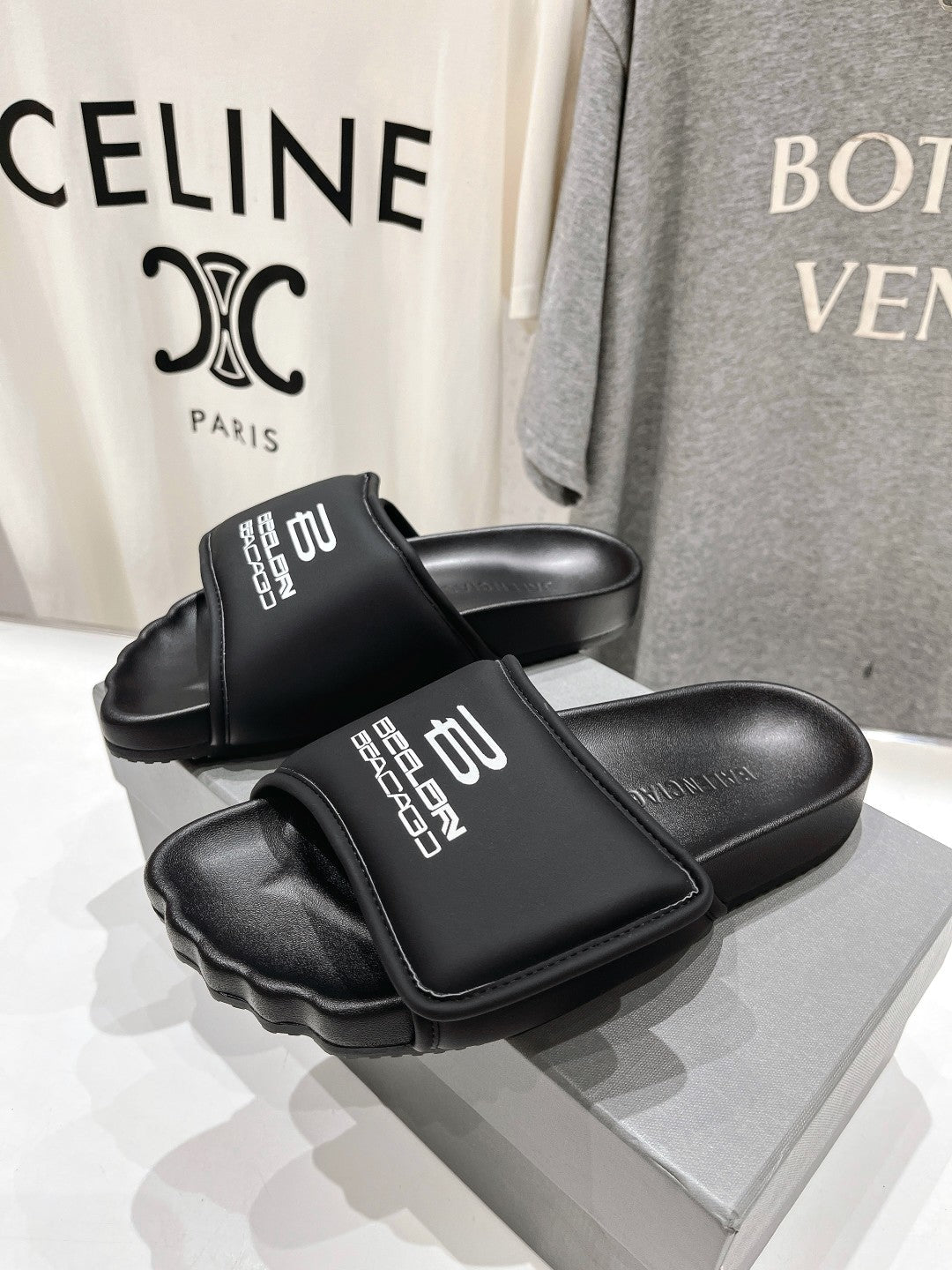 SLIDE SANDALS IN BLACK NYLON AND RUBBER WHITE PRINT - 35