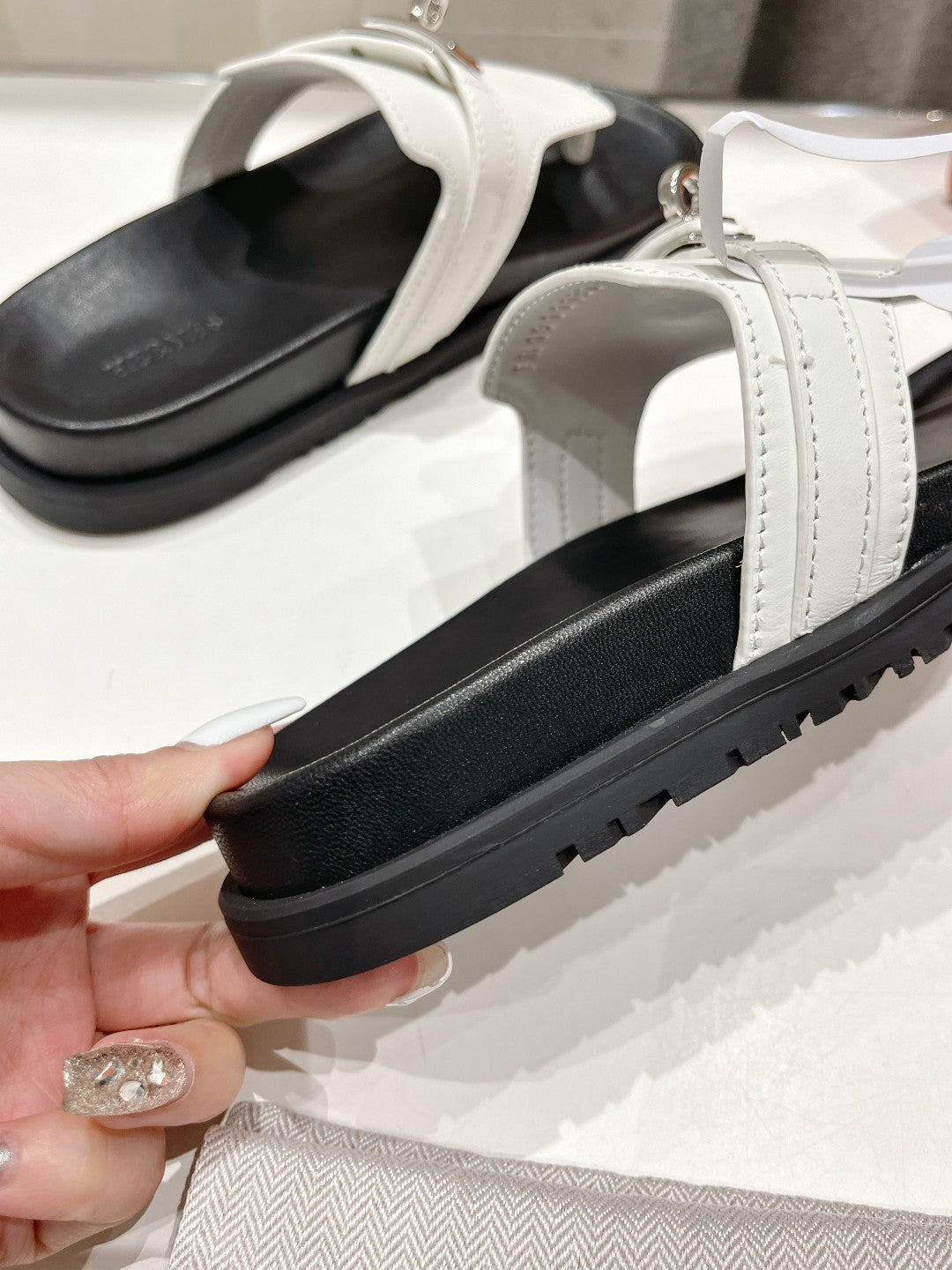 EMPIRE SANDAL BLACK MIX WHITE CALFSKIN - 35