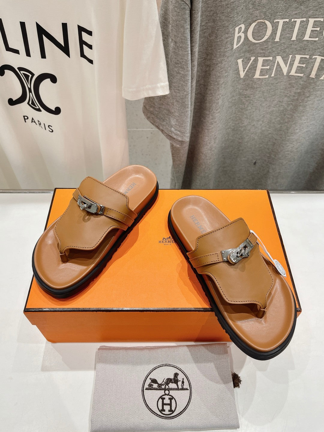 EMPIRE SANDAL CARAMEL CALFSKIN - 35