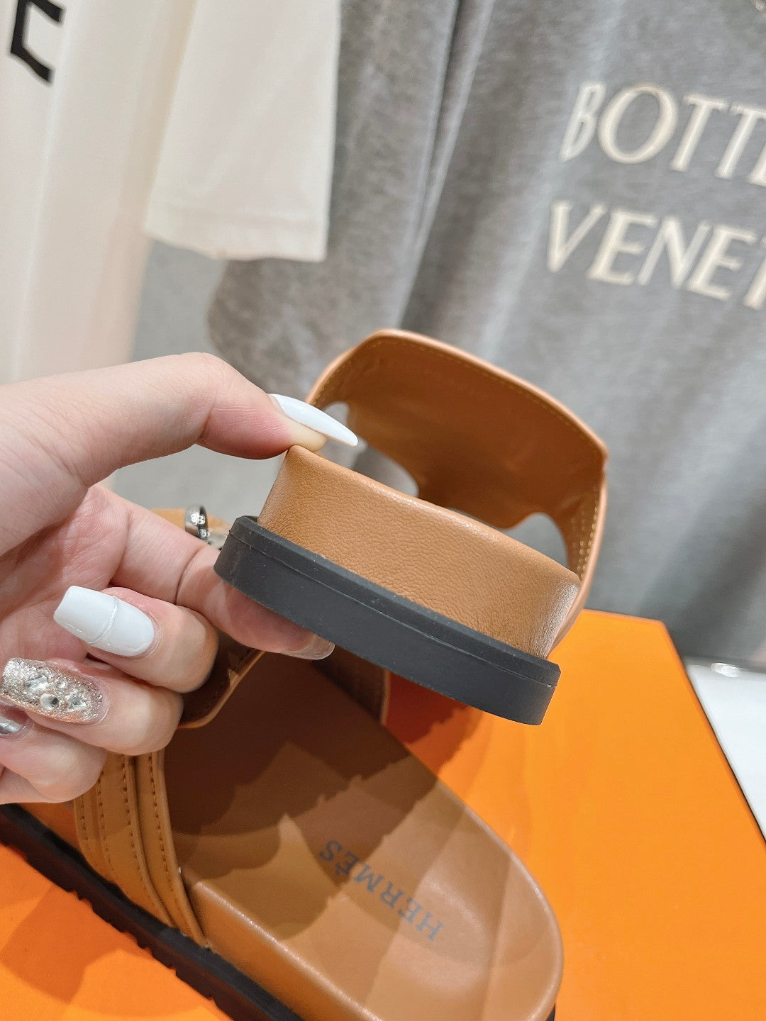 EMPIRE SANDAL CARAMEL CALFSKIN - 35